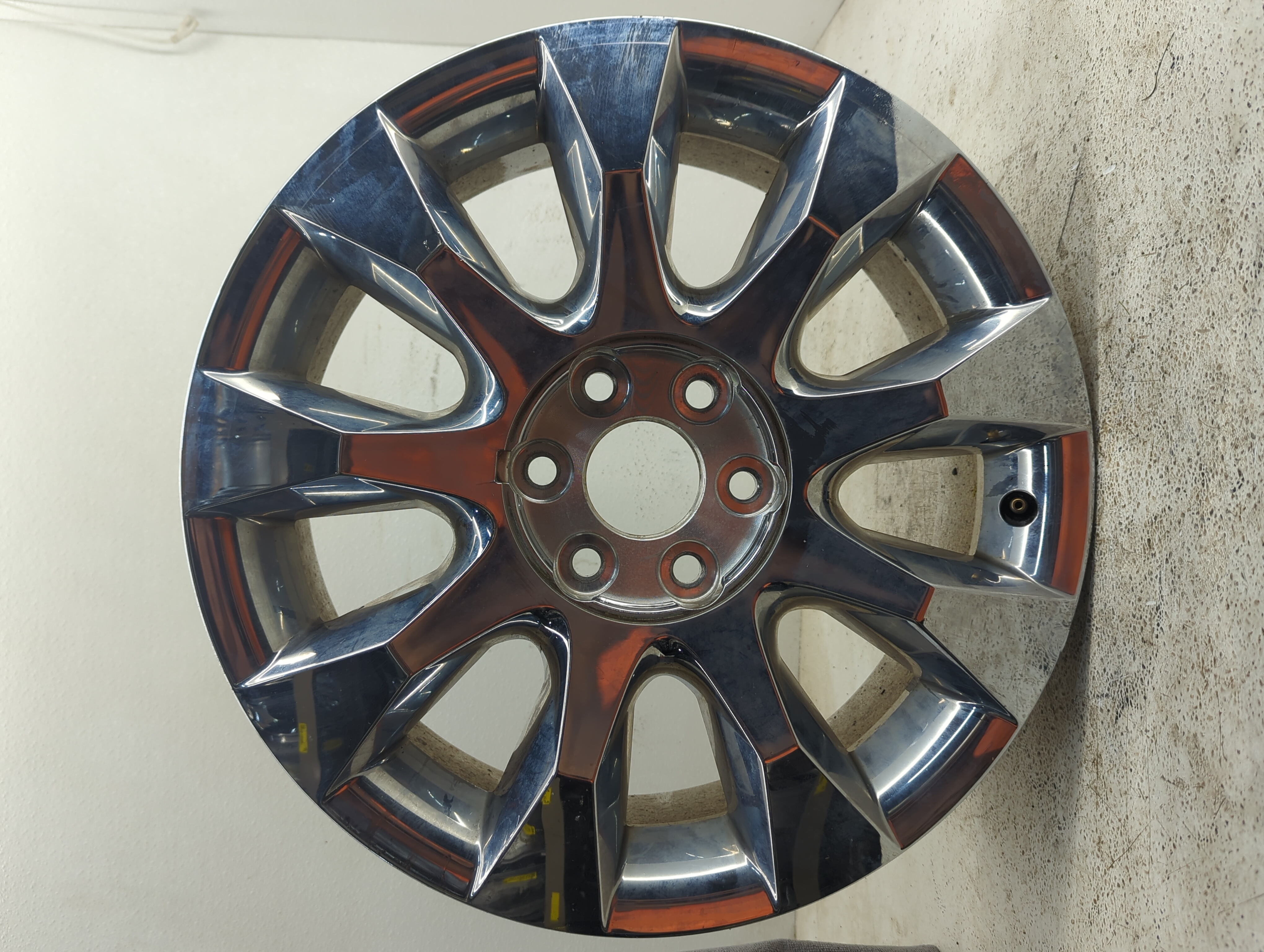 2010-2012 Buick Enclave Wheel Rim Oem 1093103 - Oemusedautoparts1.com