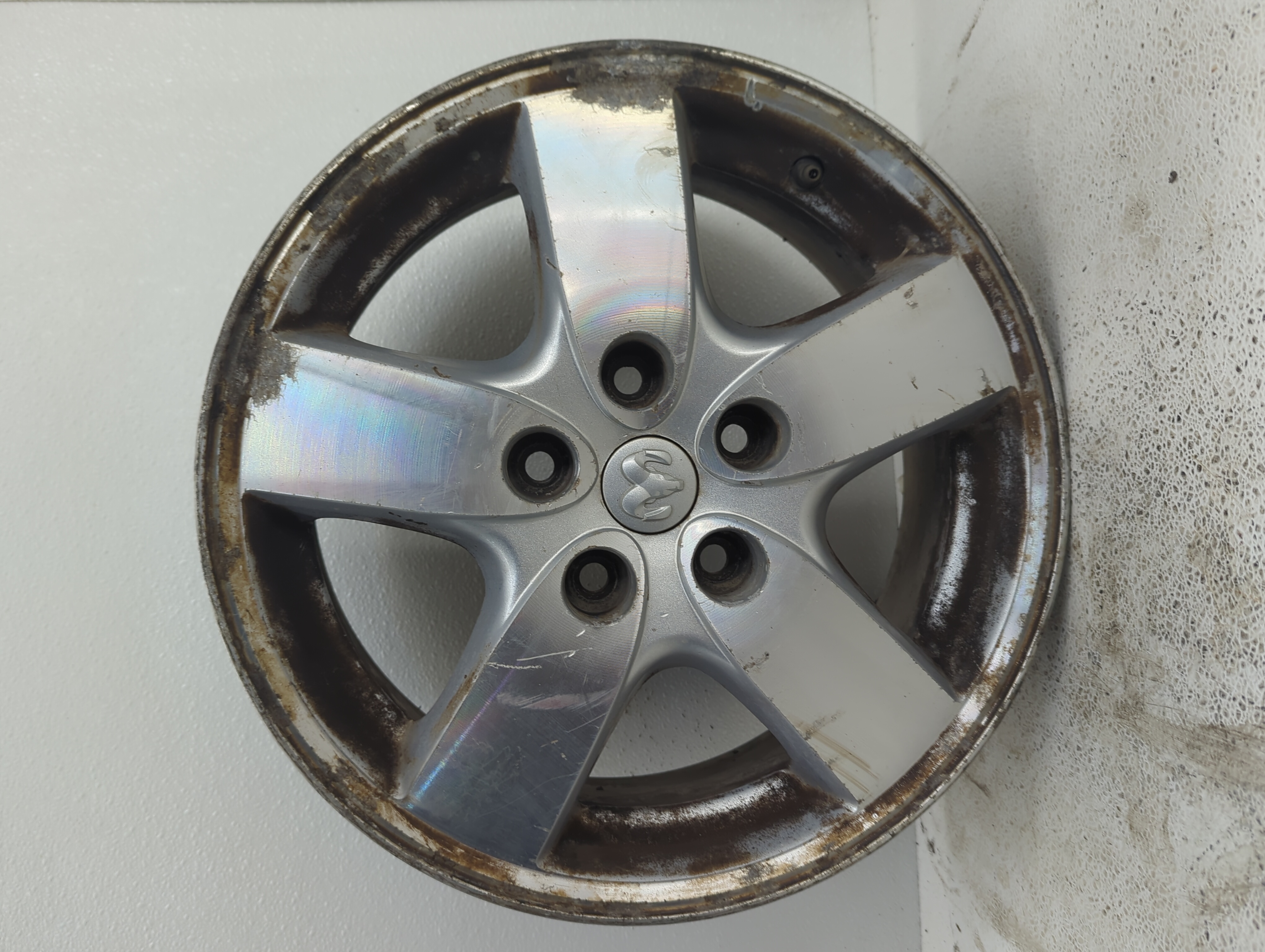 2003-2007 Dodge Caravan Wheel Rim Oem 1093144 - Oemusedautoparts1.com