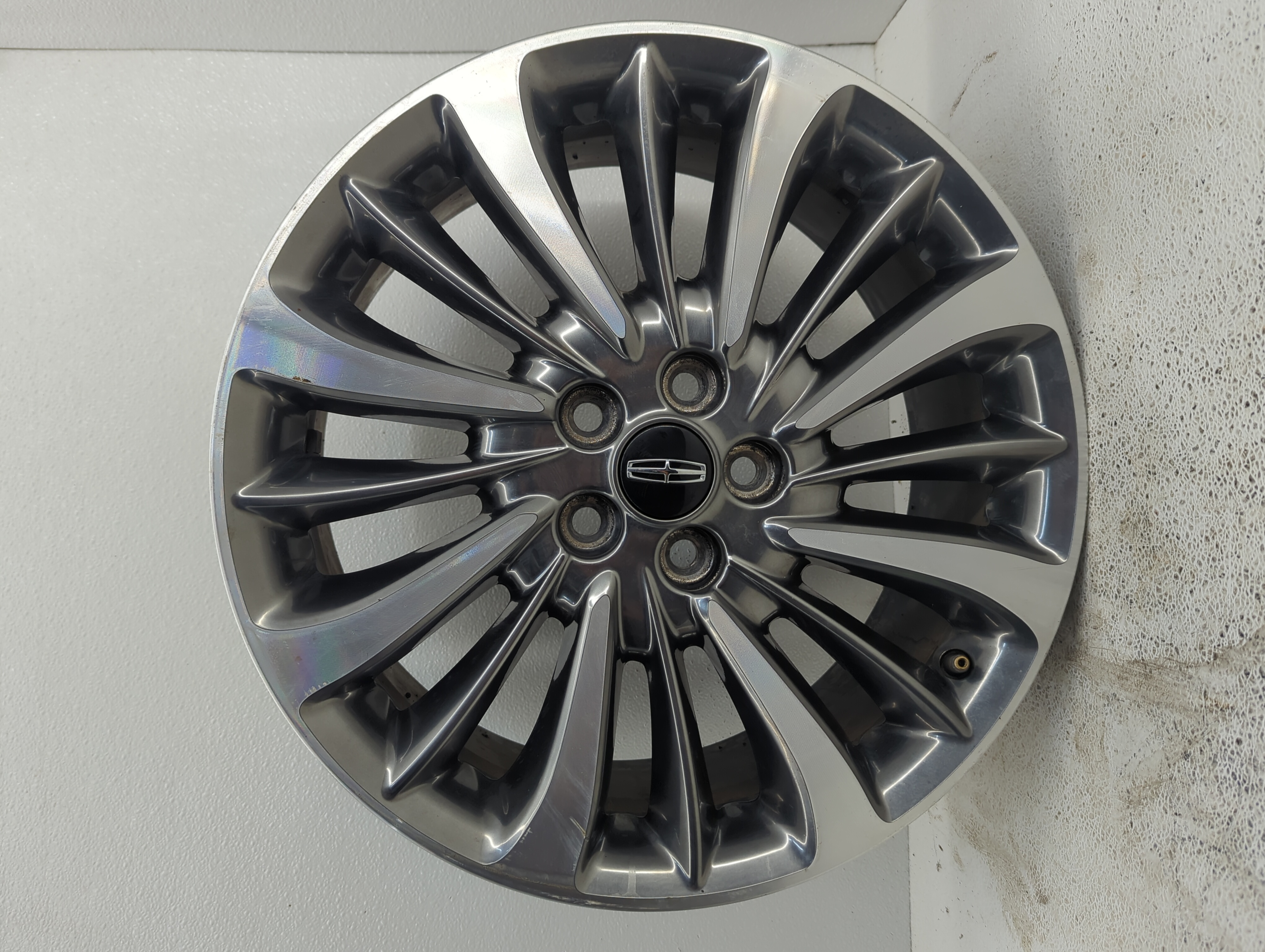 2019-2022 Lincoln Nautilus Wheel Rim Oem 1093146 - Oemusedautoparts1.com