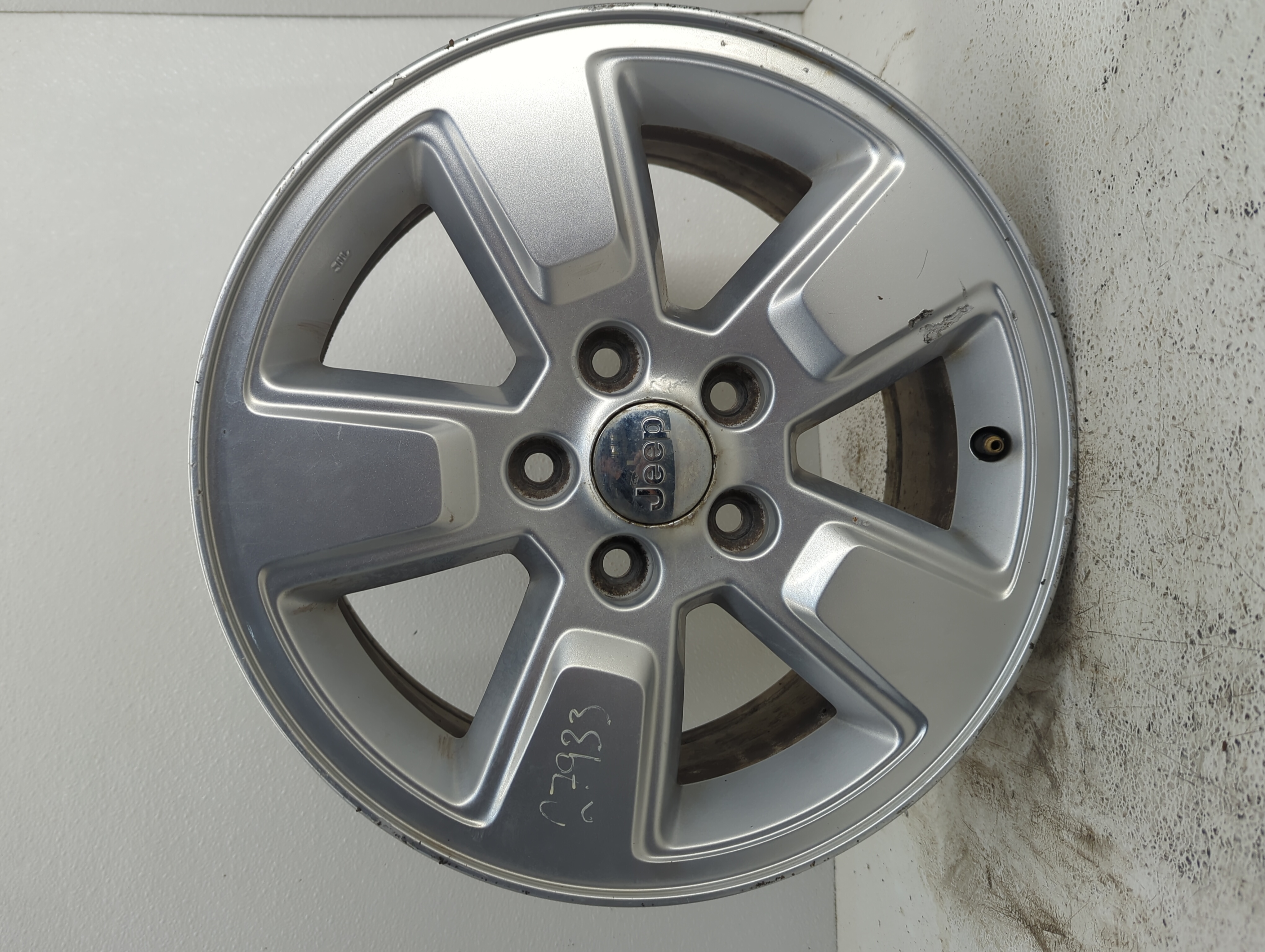 2008-2012 Jeep Liberty Wheel Rim Oem 1095622 - Oemusedautoparts1.com