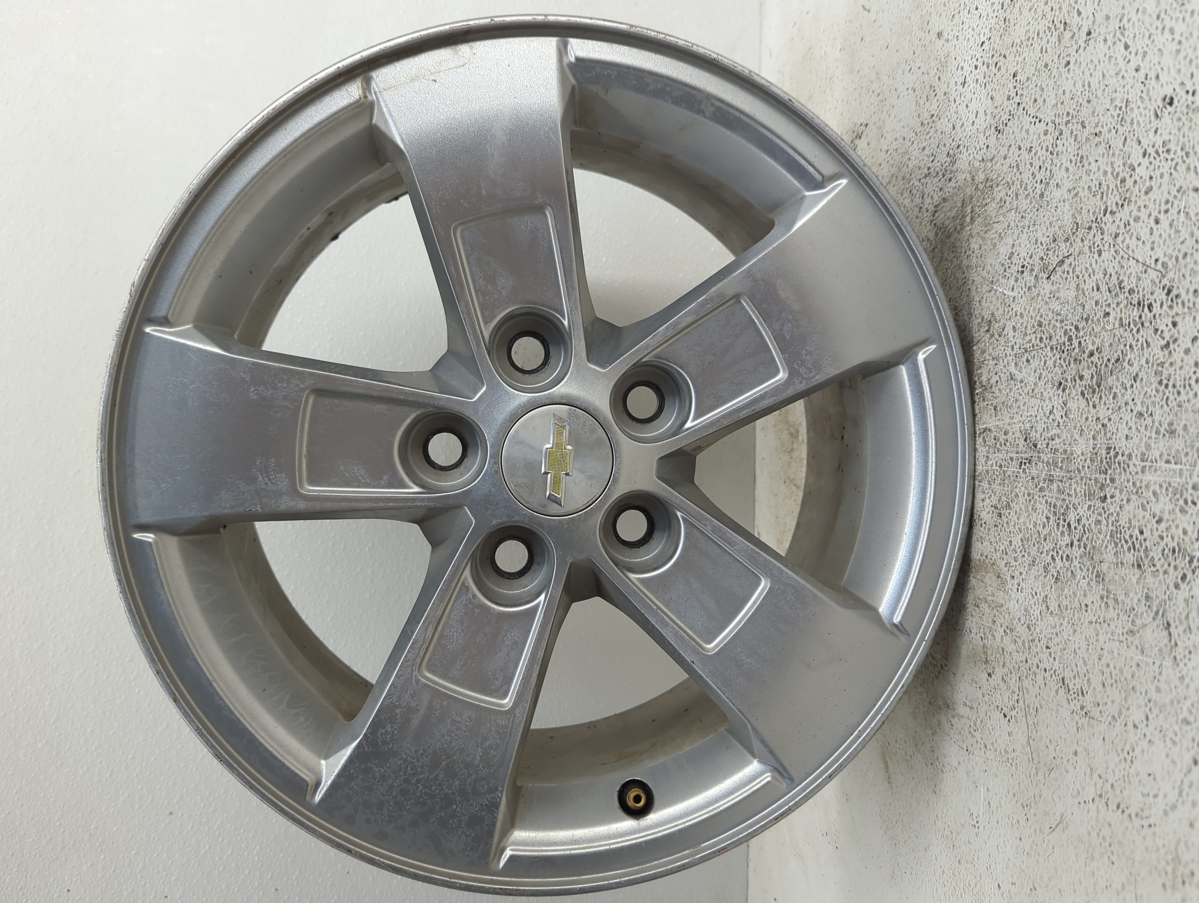 2013-2016 Chevrolet Malibu Oem Wheel Rim 1096757 - Oemusedautoparts1.com