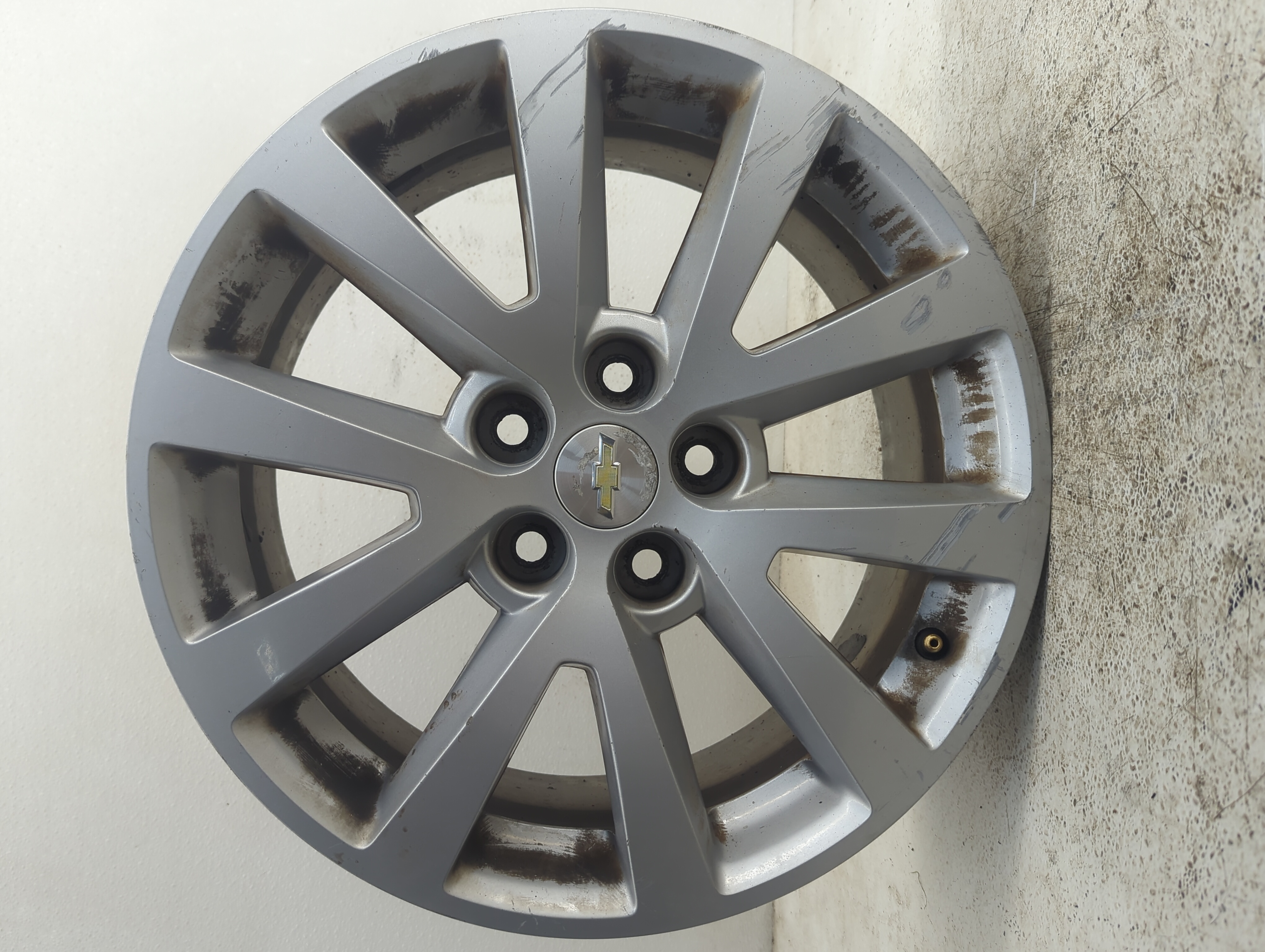 Picture of 2013-2016 Chevrolet Malibu Wheel Rim Oem 1098321