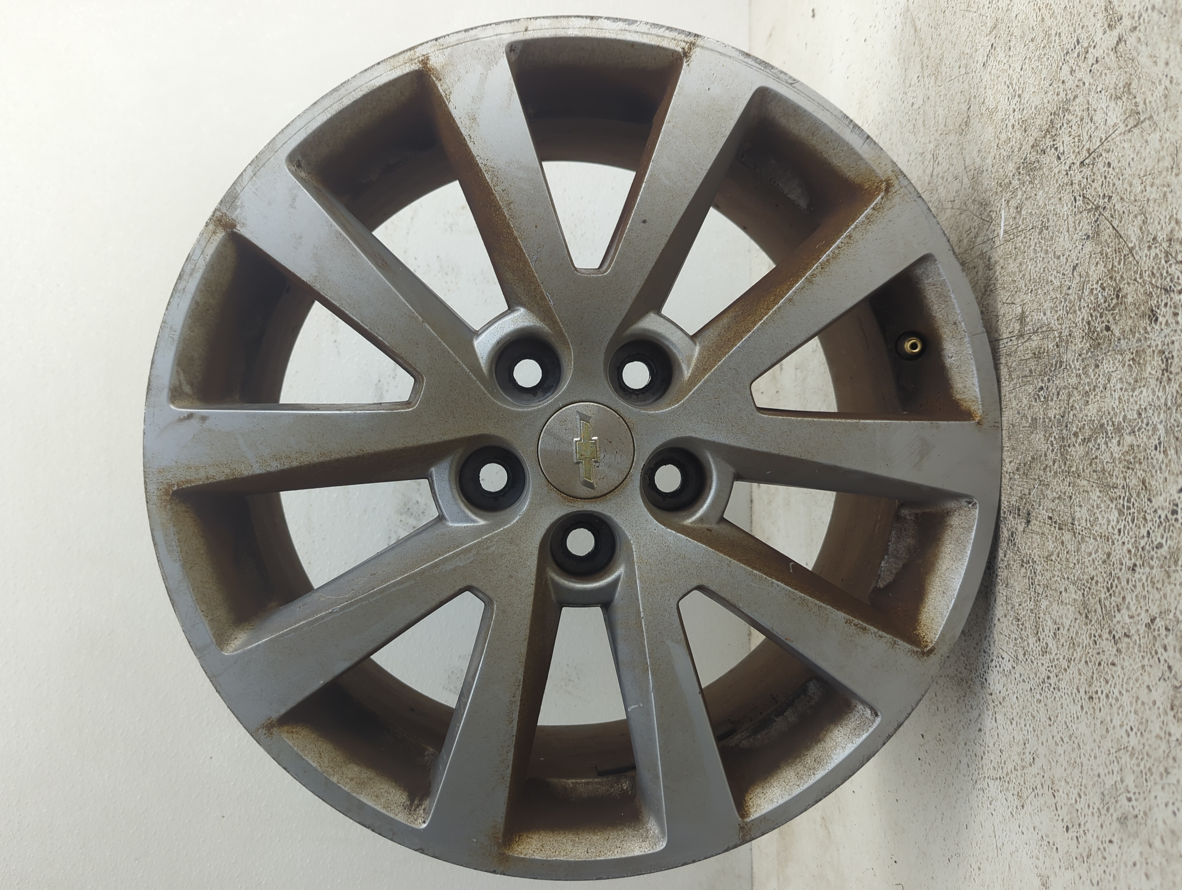 Picture of 2013-2016 Chevrolet Malibu Wheel Rim Oem 1098323