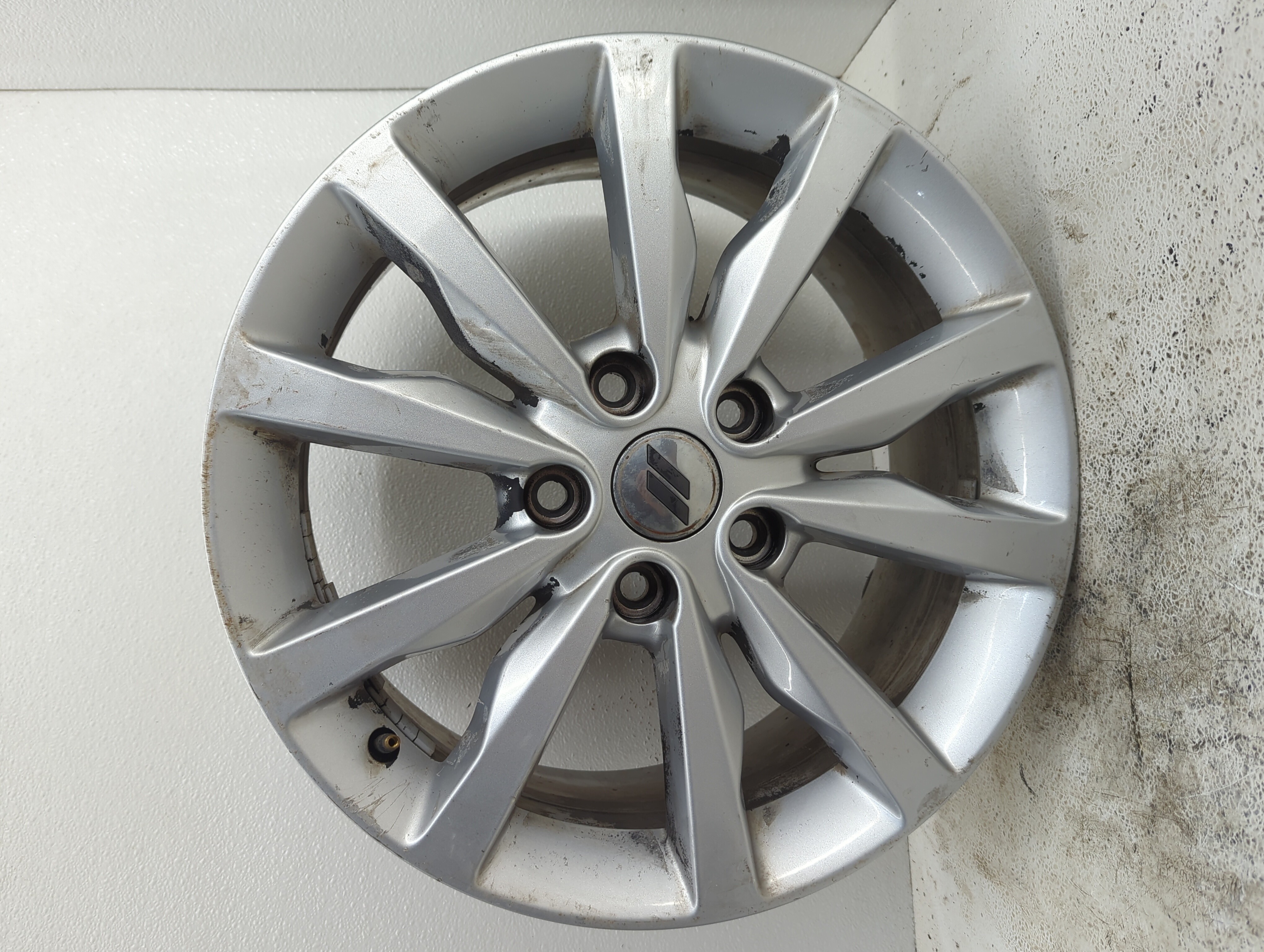 2014-2018 Dodge Durango Wheel Rim Oem 1098556 - Oemusedautoparts1.com