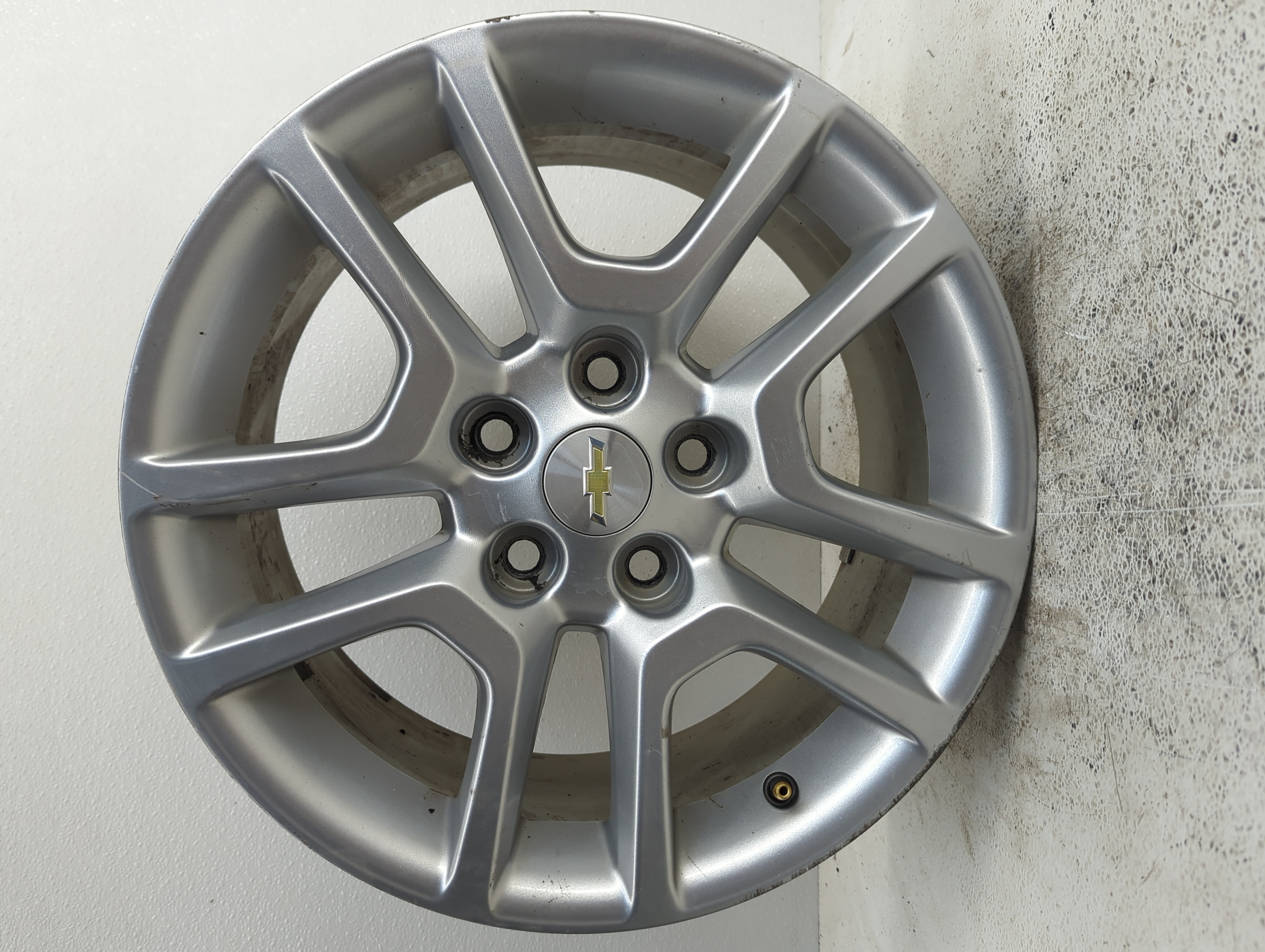 Picture of 2013-2014 Chevrolet Malibu Wheel Rim Oem 1099738