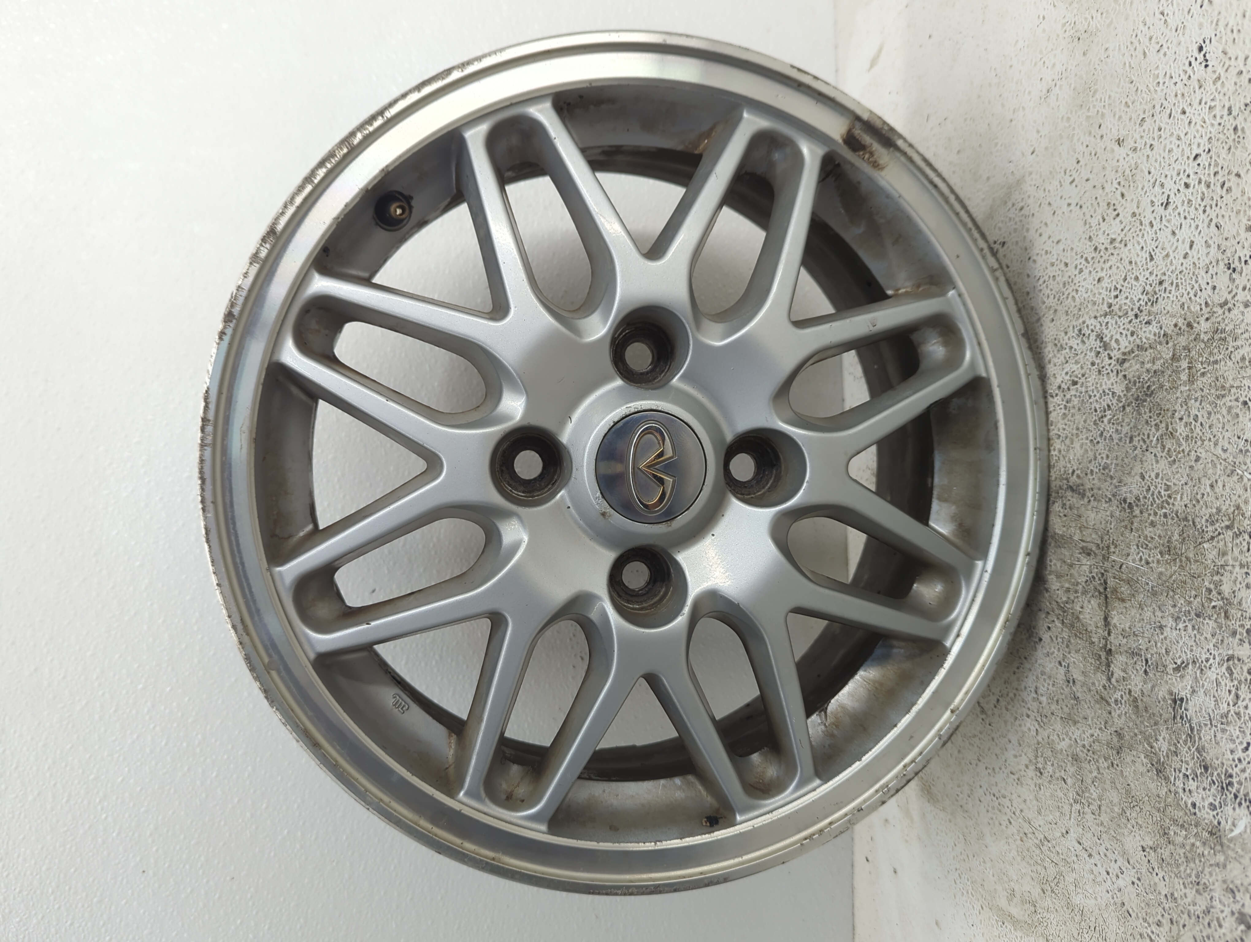 Picture of 1997-1998 Nissan 240sx Wheel Rim Oem 1101170
