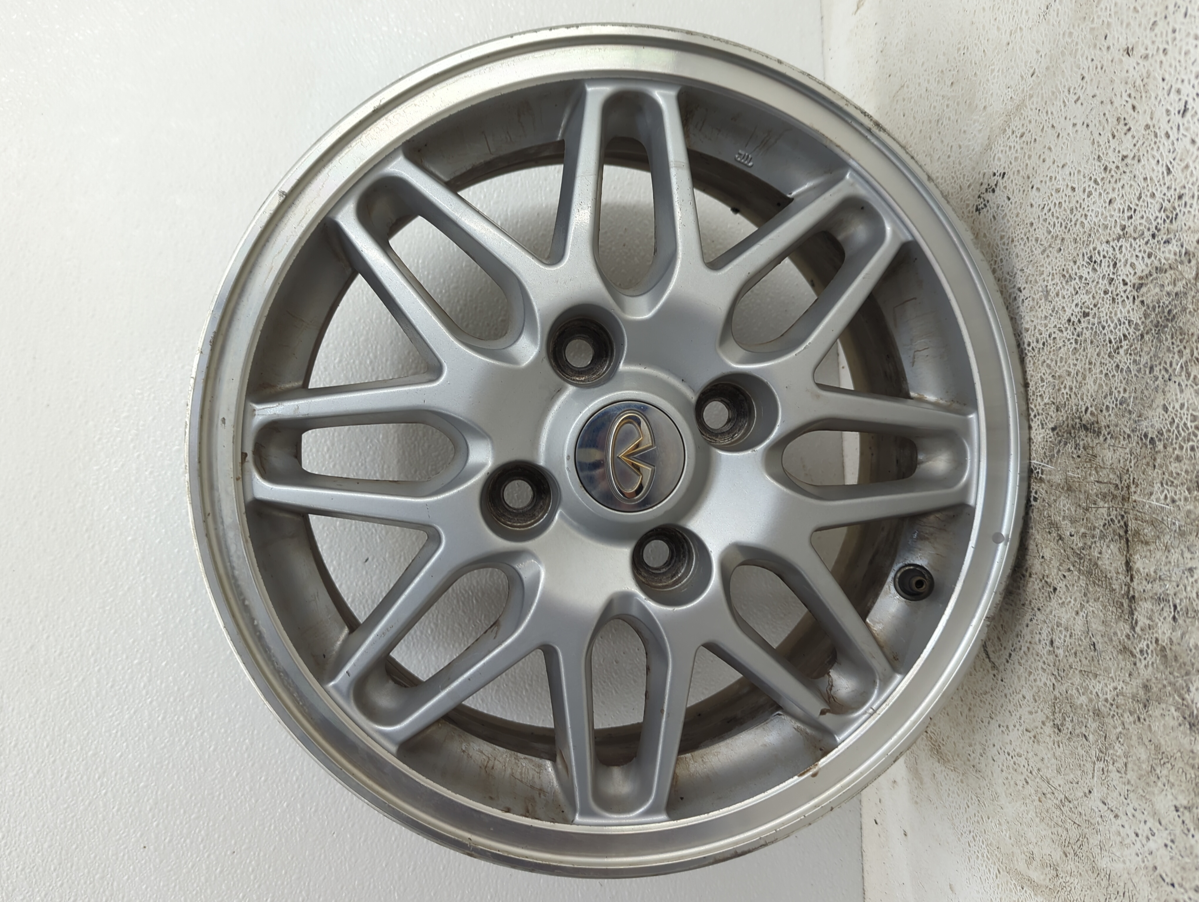 1999-2001 Infiniti G20 Wheel Rim Oem 1101172 - Oemusedautoparts1.com