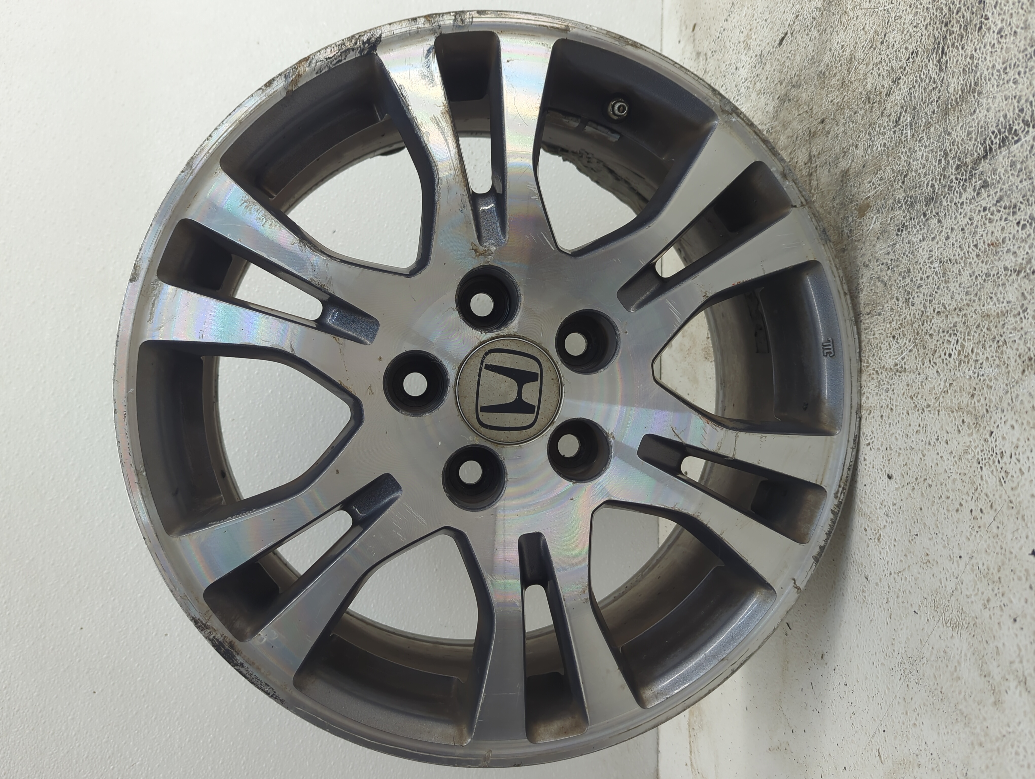 Picture of 2011-2013 Honda Odyssey Wheel Rim Oem 1104010