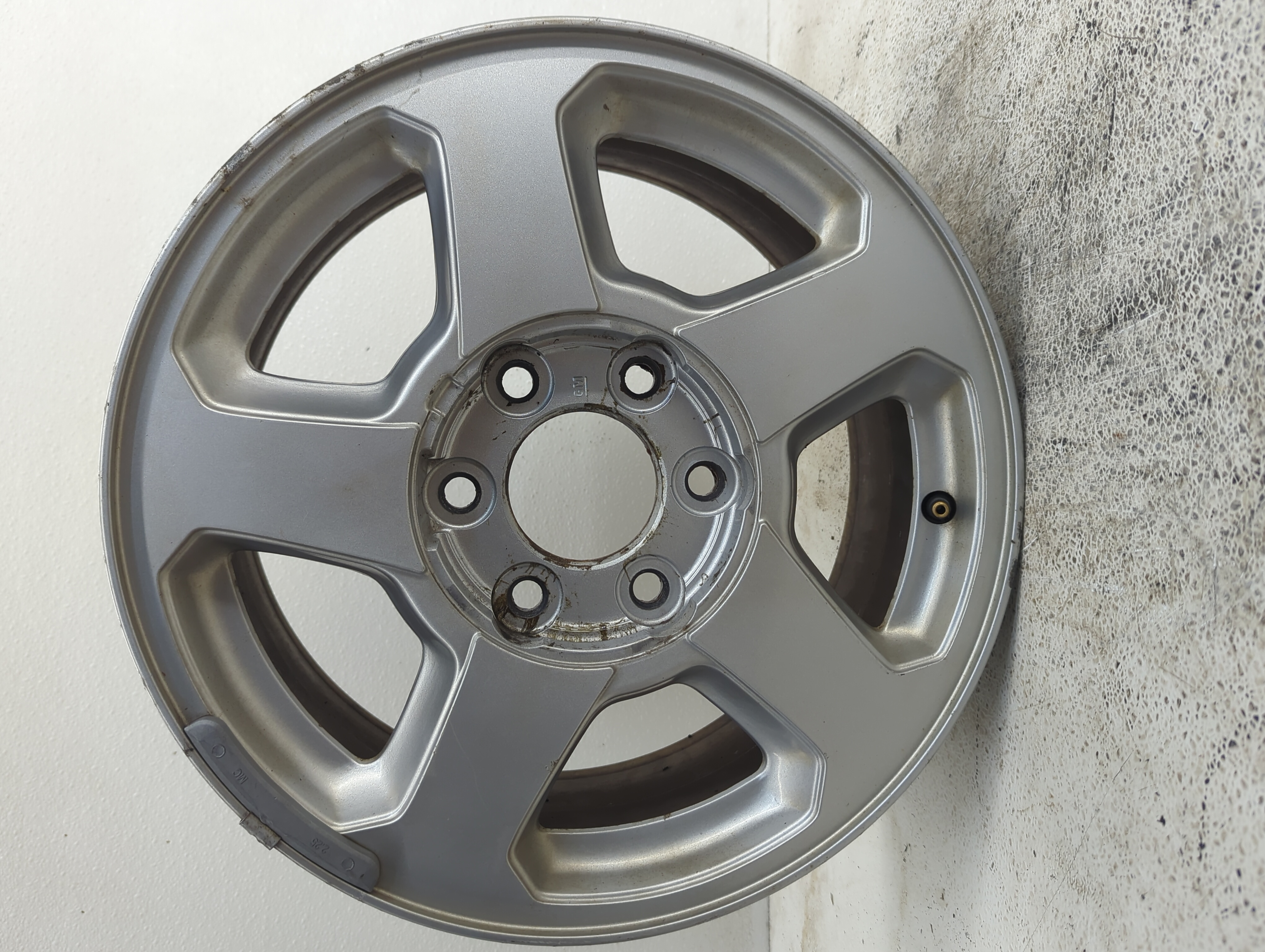 Picture of 2002-2003 Chevrolet Trailblazer Wheel Rim Oem 1104013