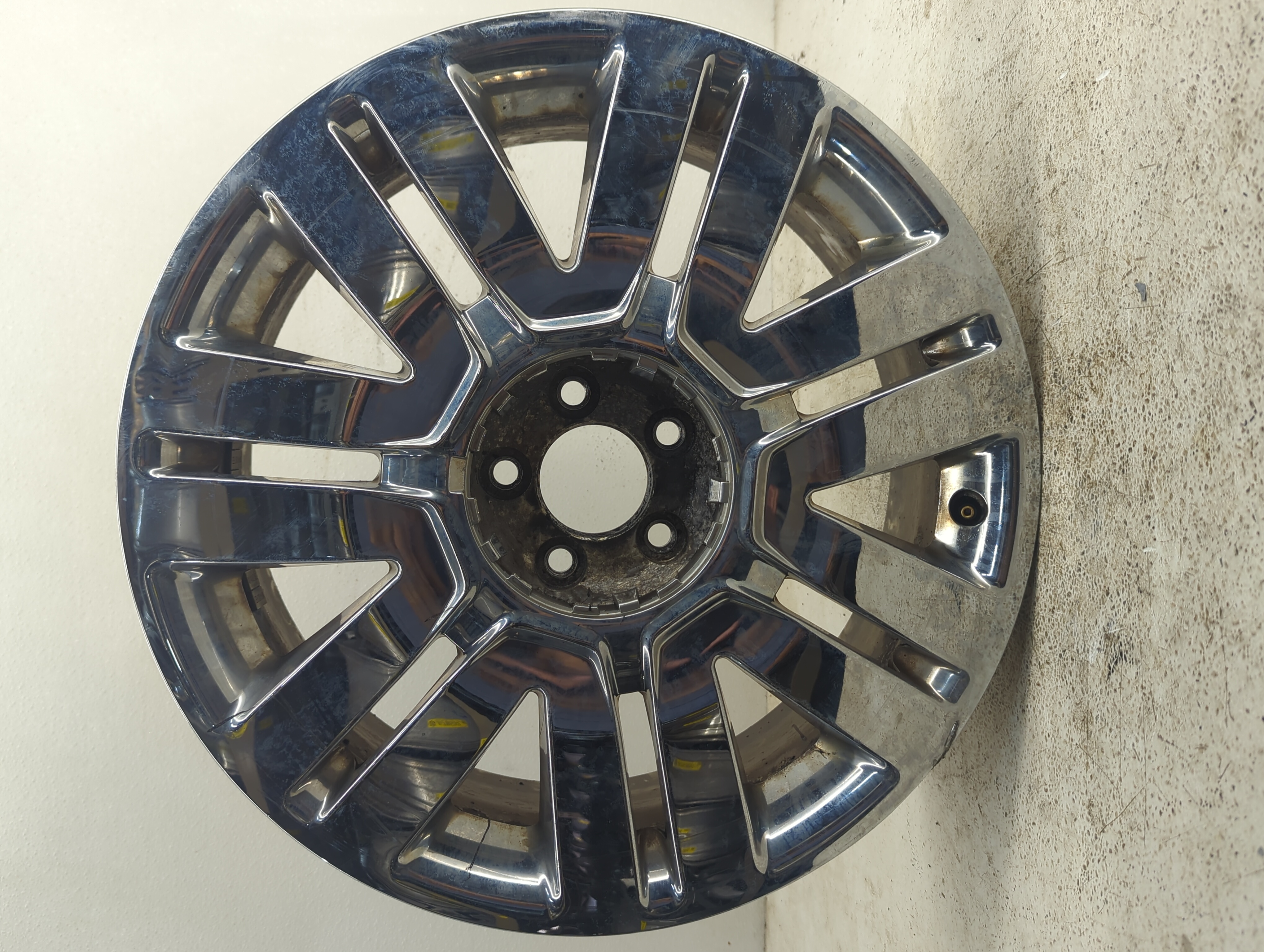 2008-2010 Ford Edge Wheel Rim Oem 1104421 - Oemusedautoparts1.com