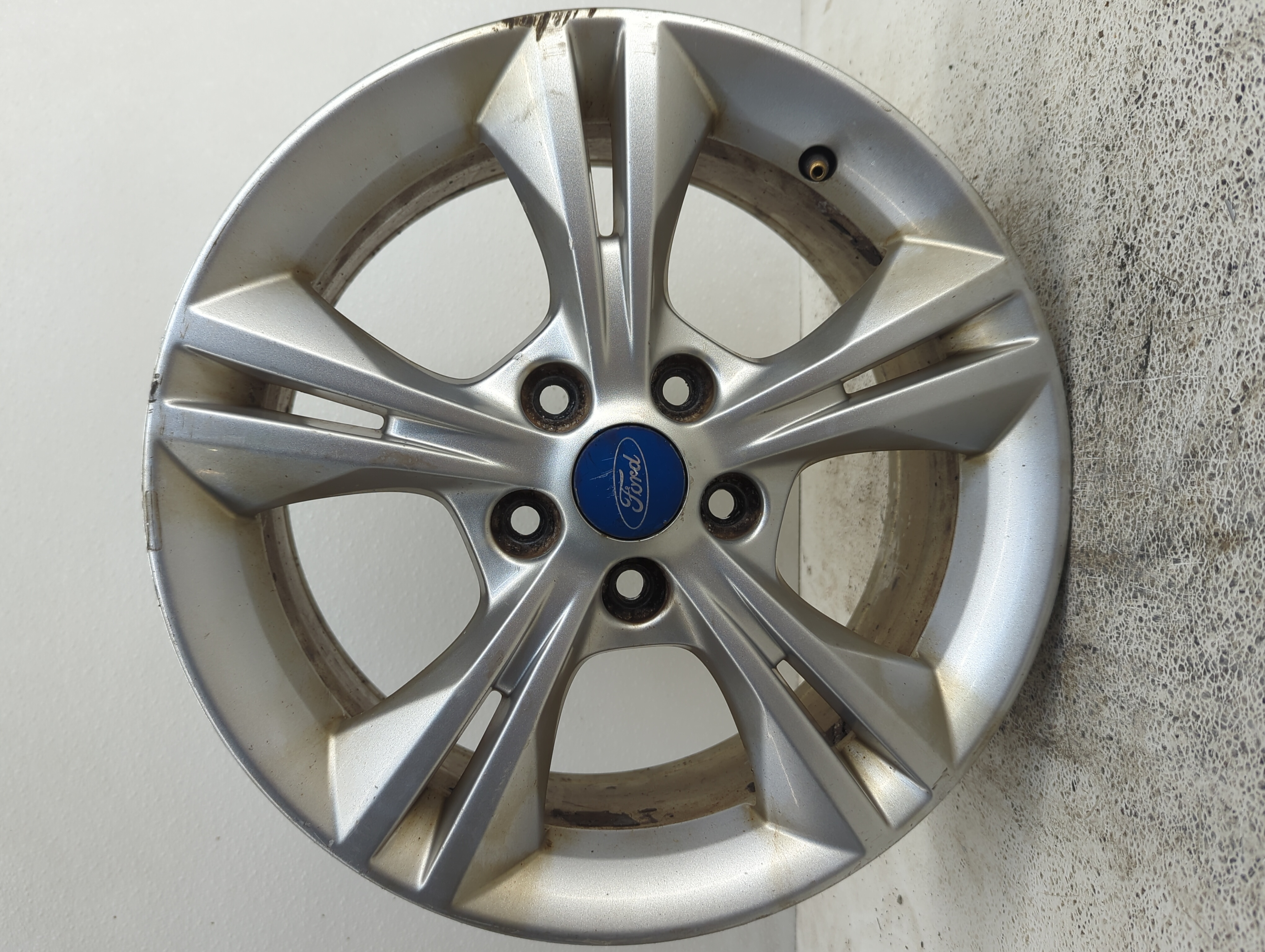 Picture of 2015-2018 Ford Focus Wheel Rim Oem 1104921