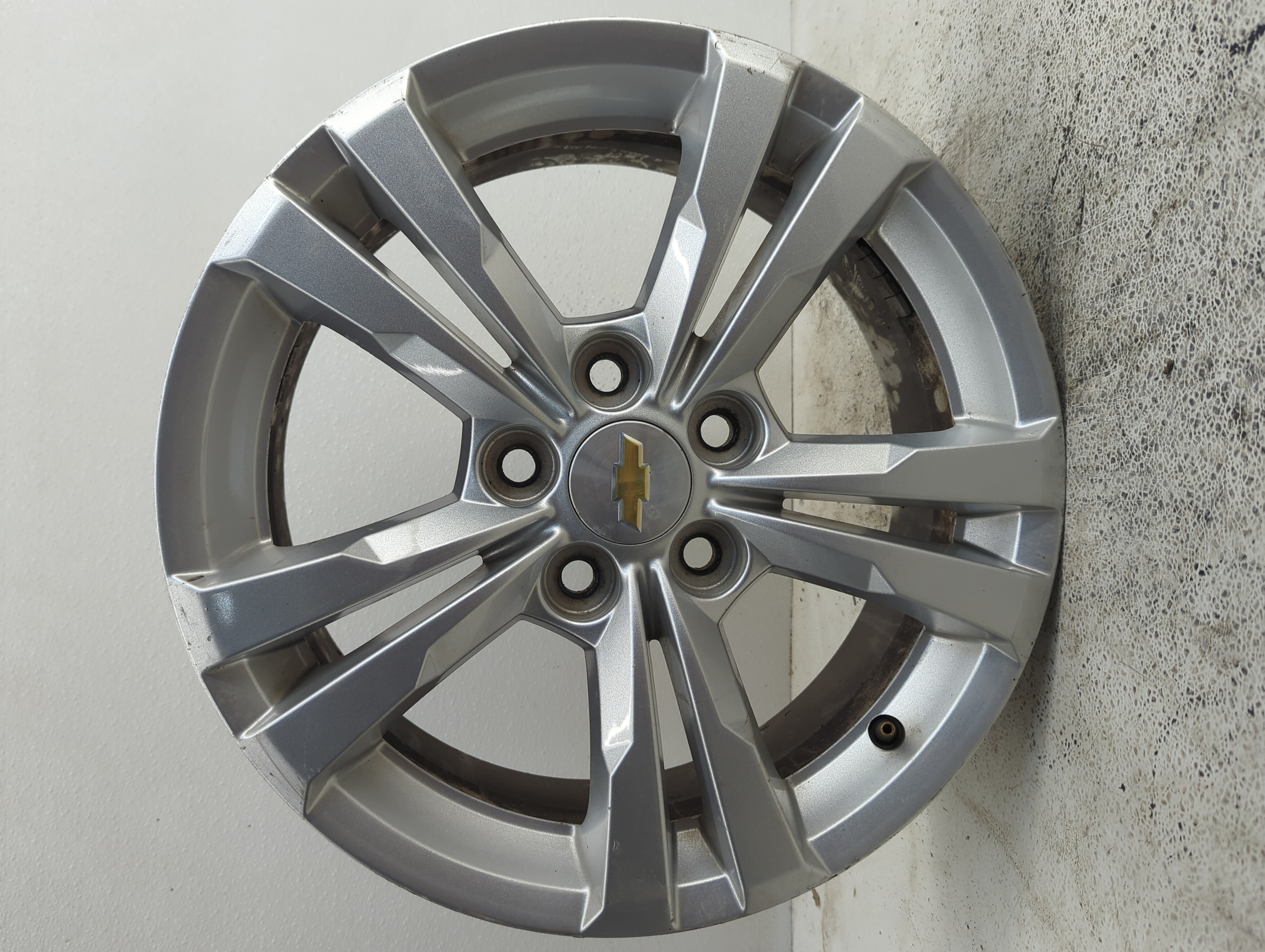 2010-2017 Chevrolet Equinox Wheel Rim Oem 1104924 - Oemusedautoparts1.com