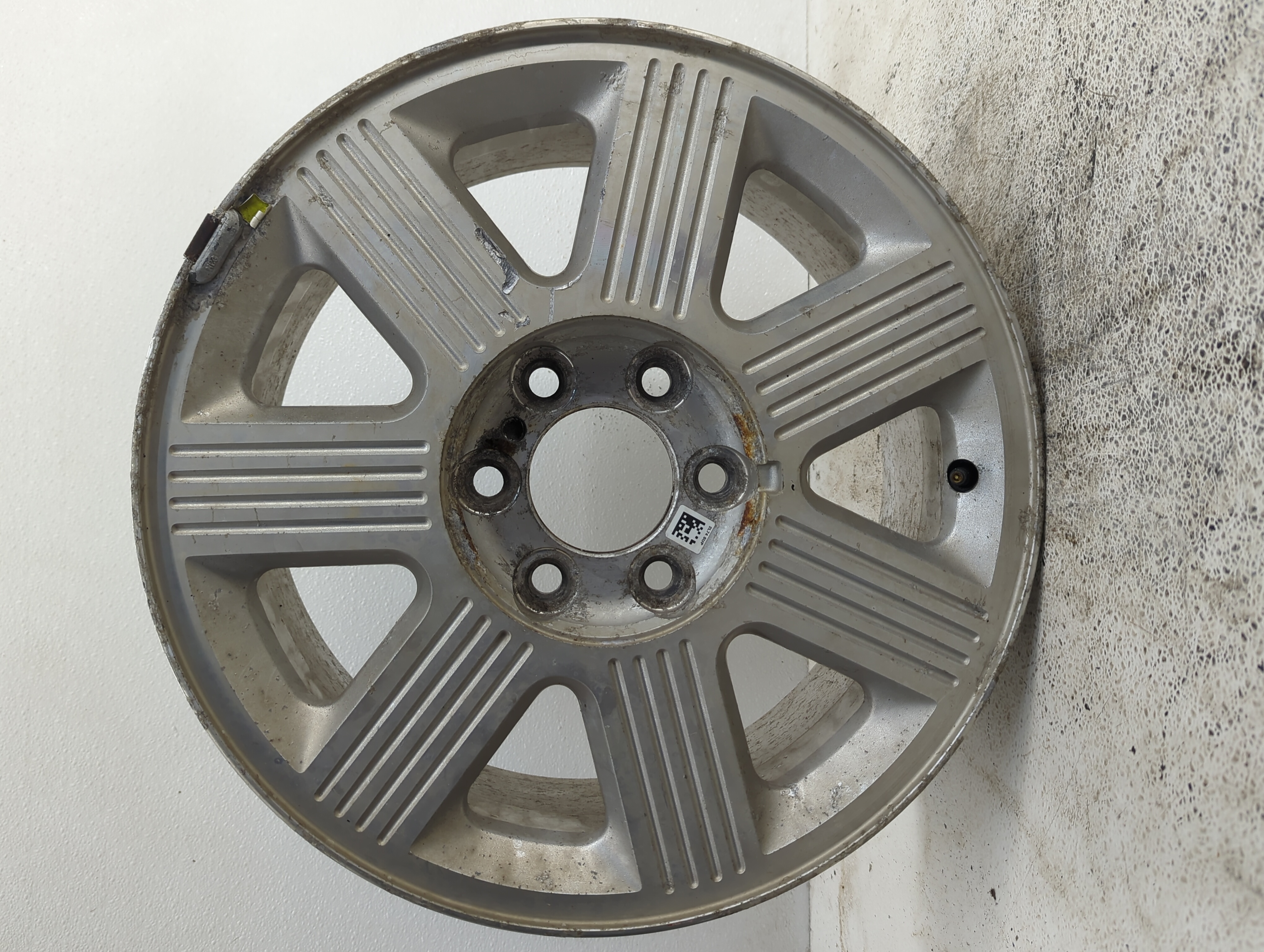 2003-2004 Lincoln Navigator Wheel Rim Oem 1105324 - Oemusedautoparts1.com