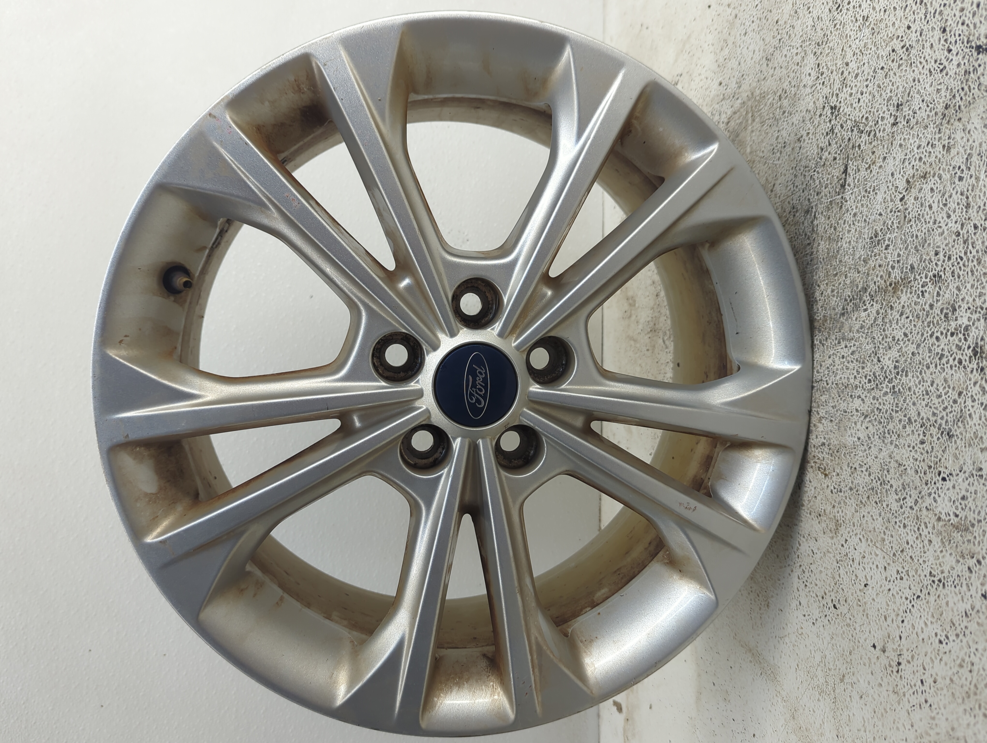 2017-2019 Ford Escape Oem Wheel Rim 1105326 - Oemusedautoparts1.com