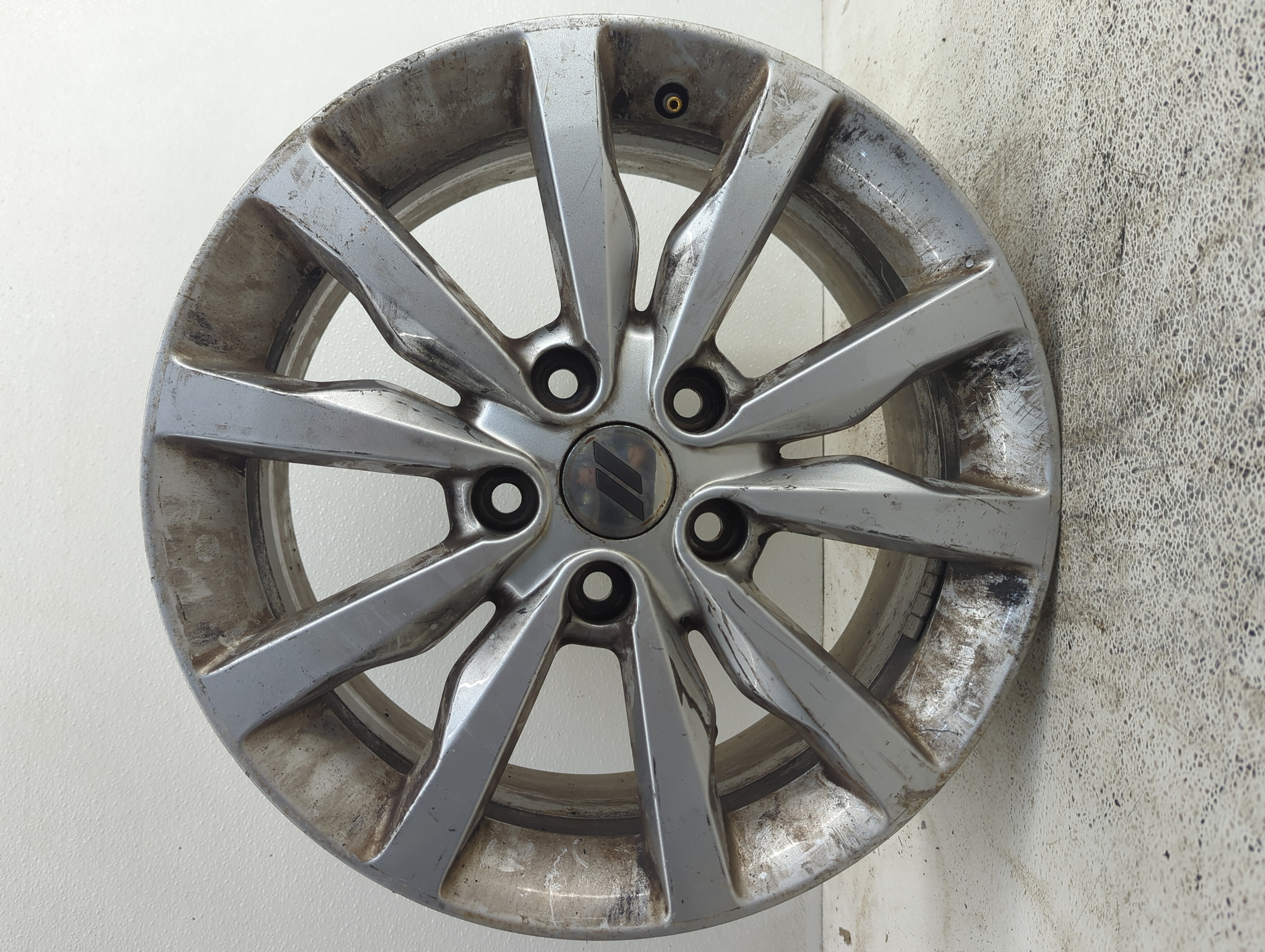 Picture of 2014-2018 Dodge Durango Wheel Rim Oem 1105328