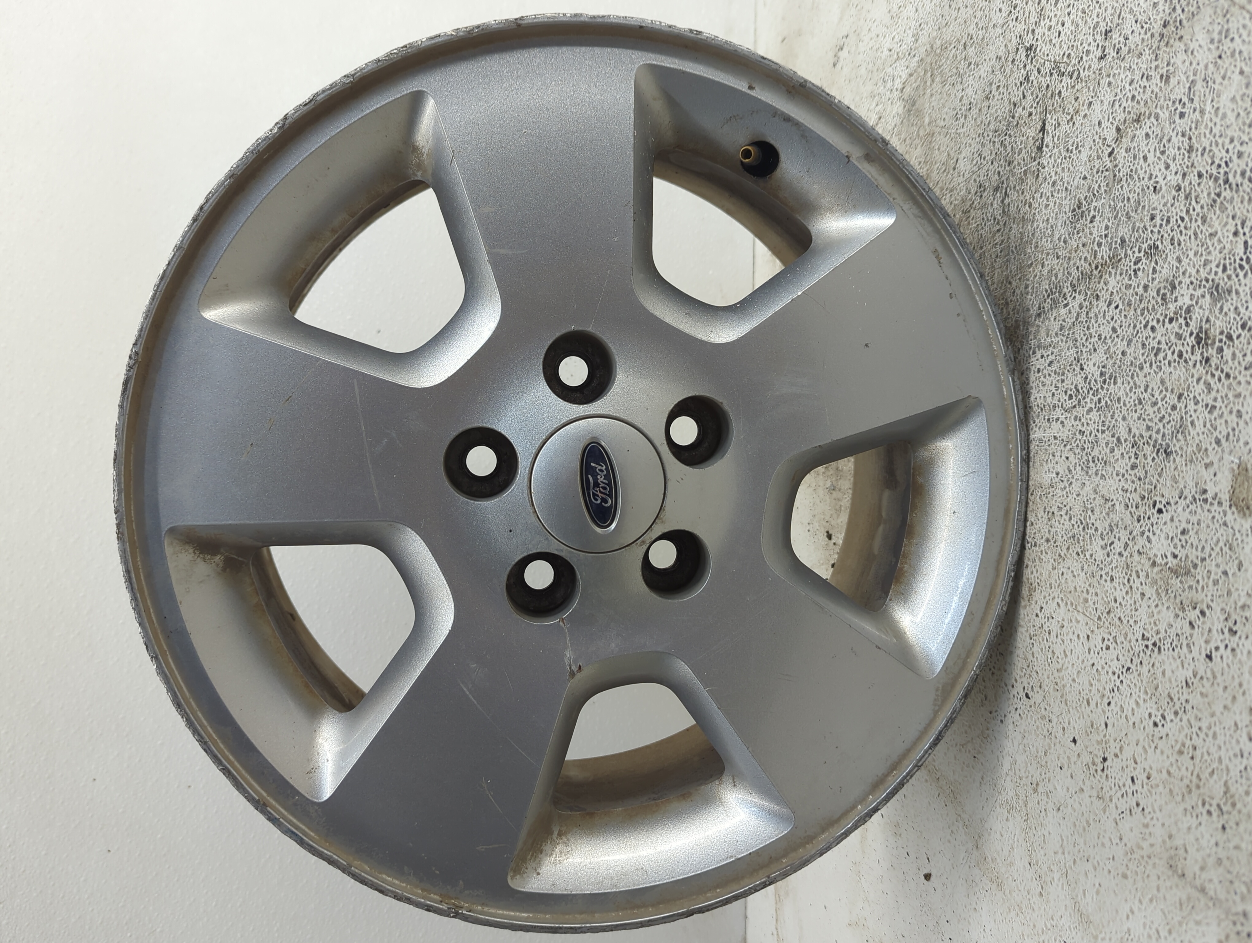 2004-2007 Ford Freestar Wheel Rim Oem 1105330 - Oemusedautoparts1.com