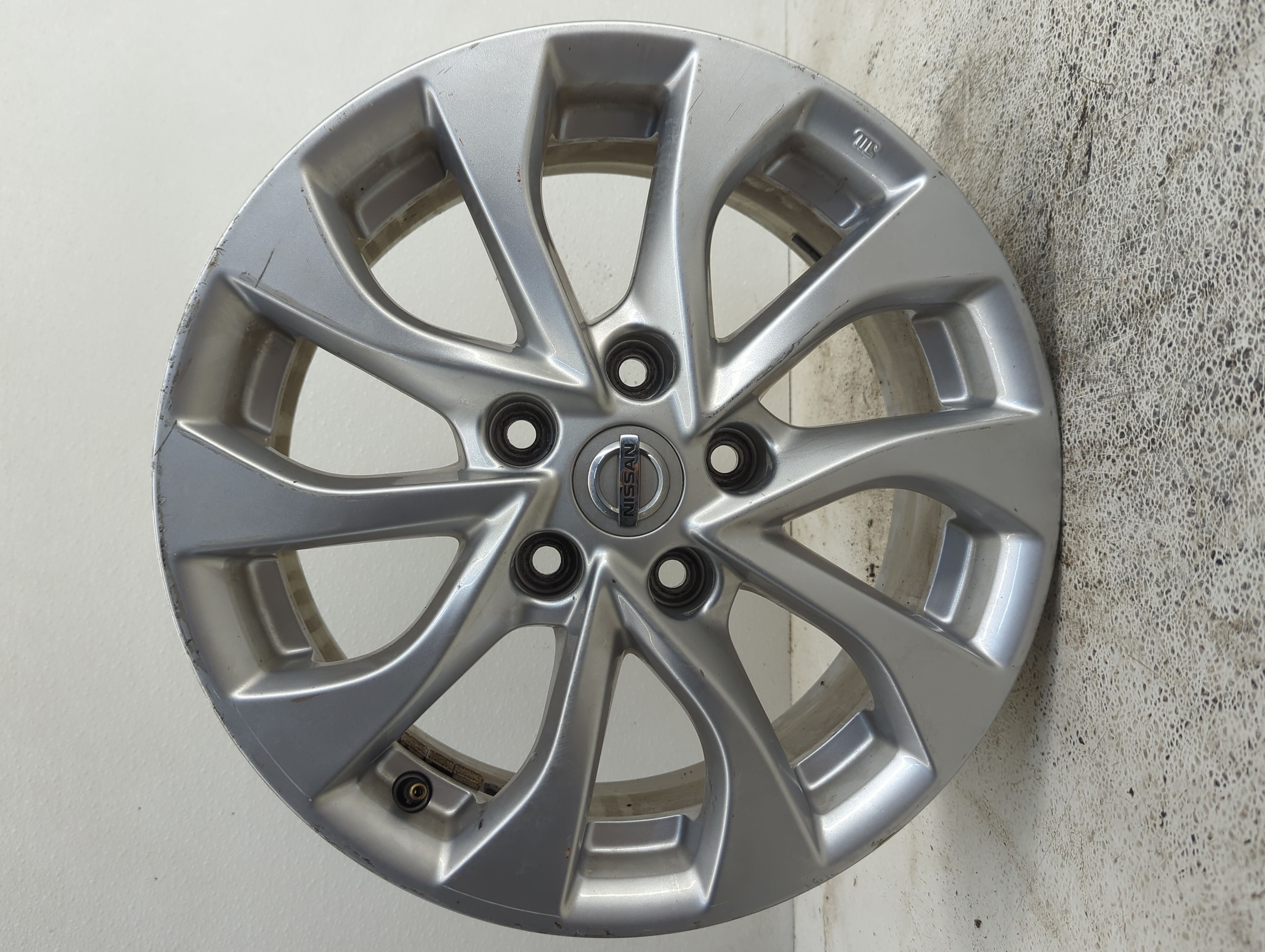 2016-2019 Nissan Sentra Oem Wheel Rim 1105371 - Oemusedautoparts1.com