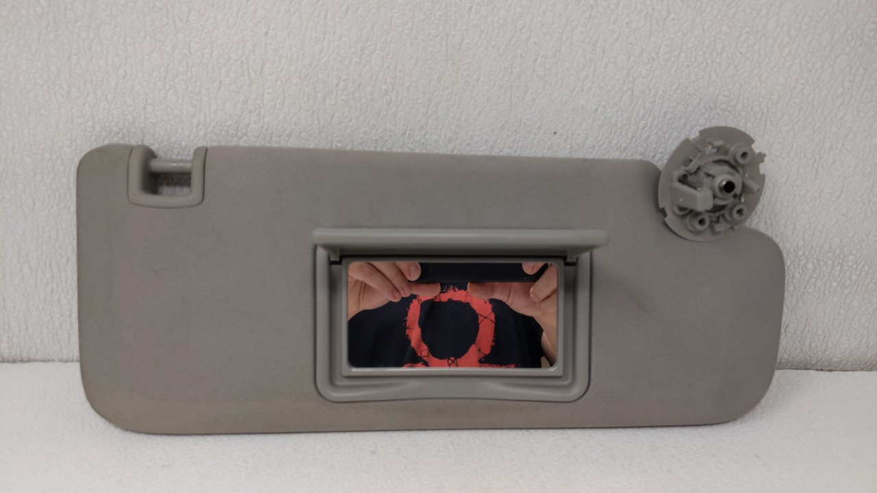 2004-2012 Chevrolet Malibu Passenger Sun Visor Mirror Right Sunvisor 110939 - Oemusedautoparts1.com