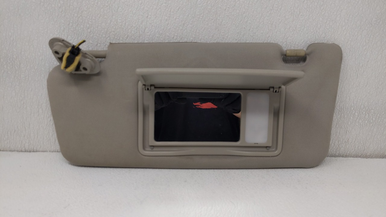 2006-2009 Subaru Legacy Driver Sun Visor Mirror Left Sunvisor Light Grey 111089 - Oemusedautoparts1.com