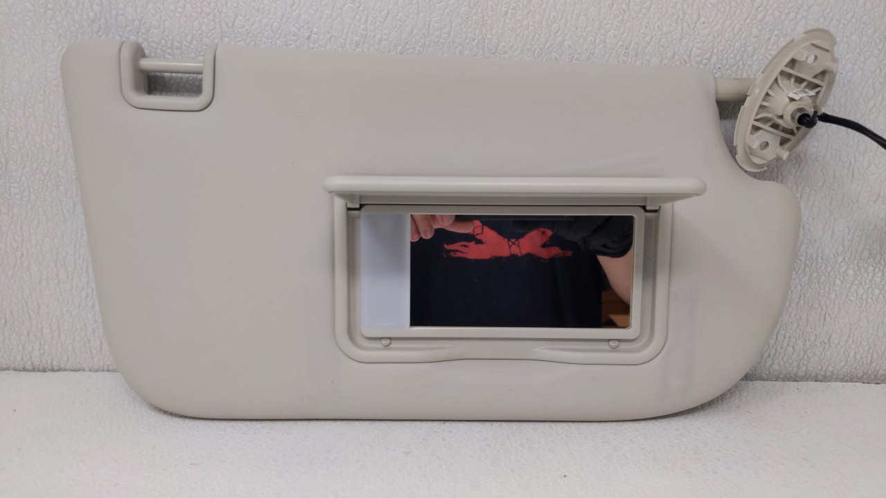 Picture of 2013-2019 Ford Escape Passenger Sun Visor Mirror Right Sunvisor Ivory 111102