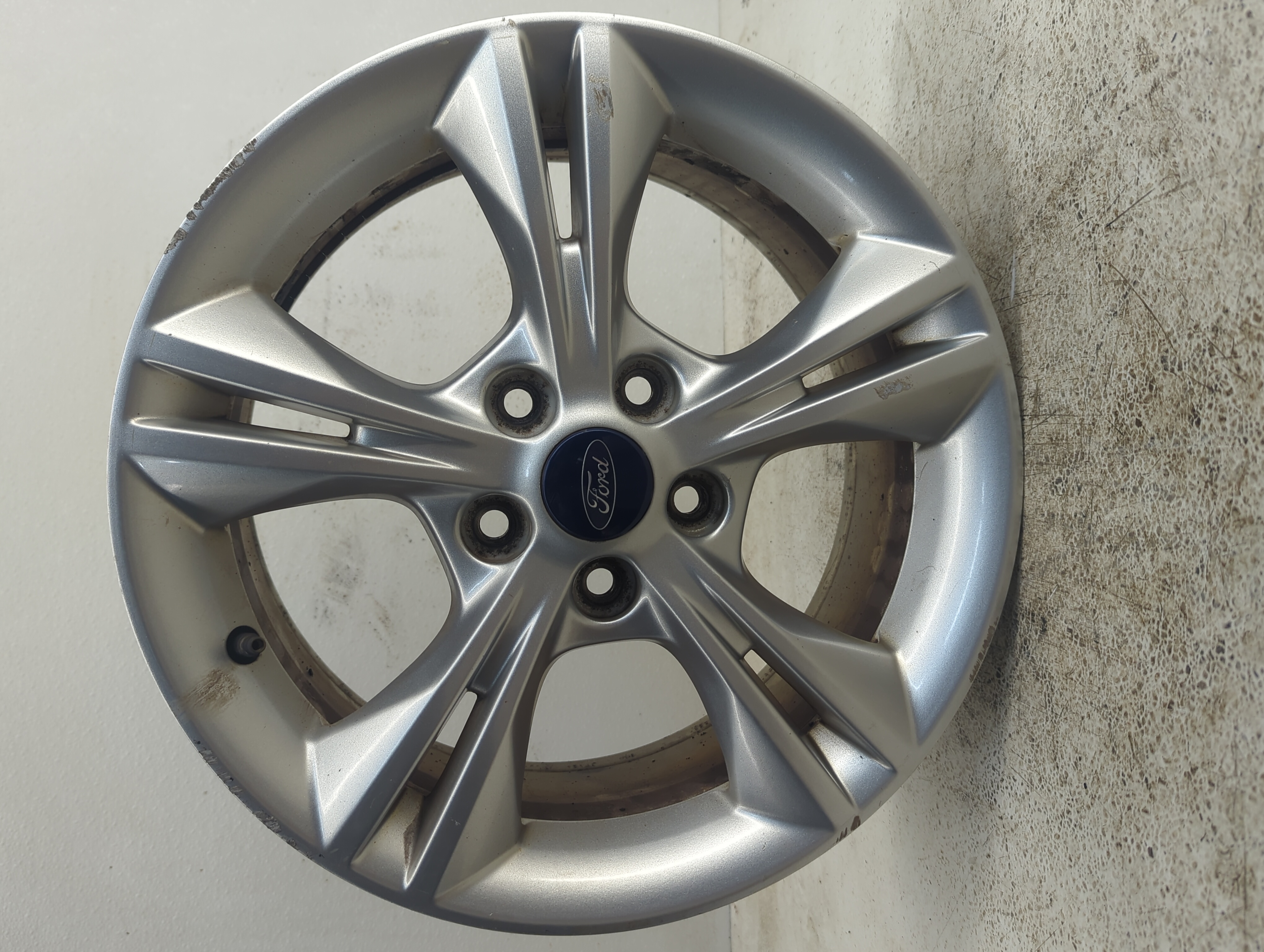 2012-2014 Ford Focus Wheel Rim Oem 1111609 - Oemusedautoparts1.com
