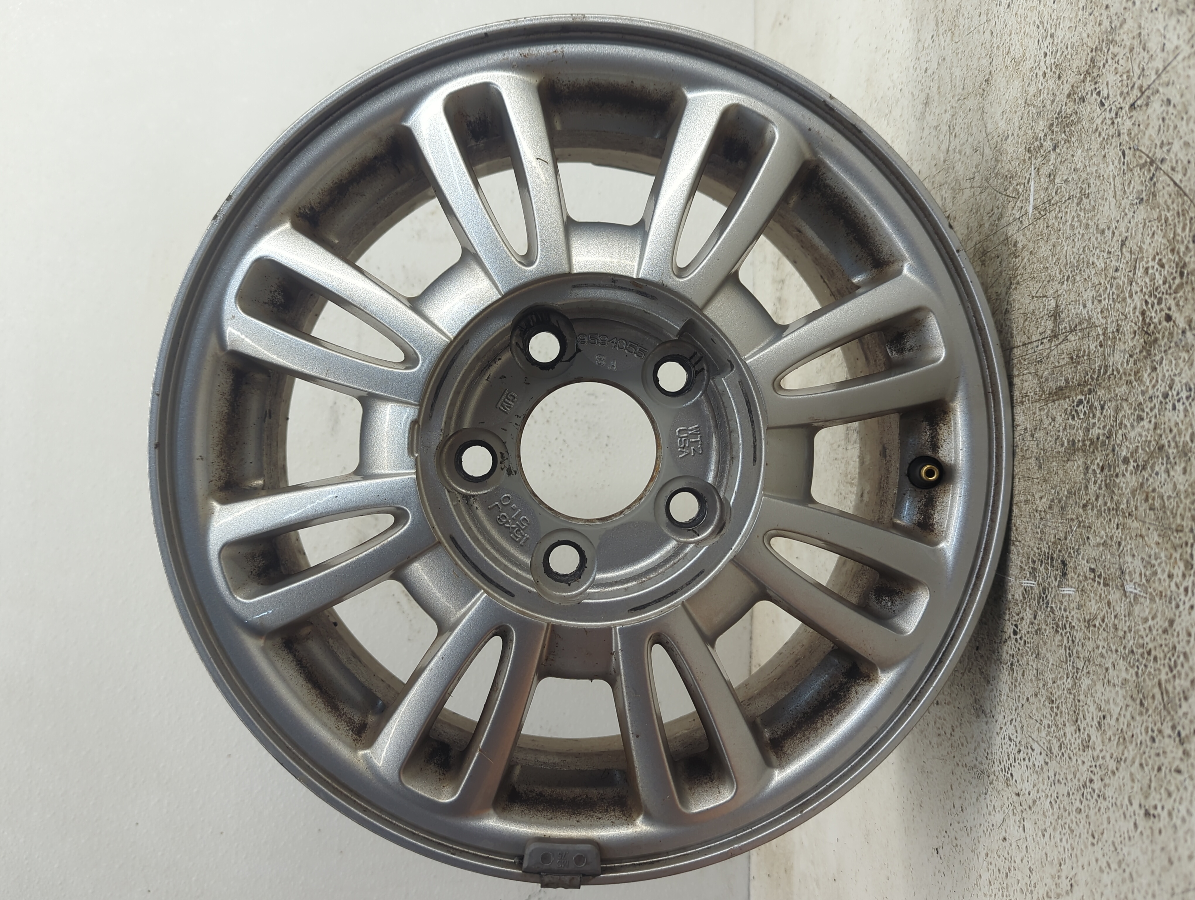 Picture of 2002-2005 Buick Lesabre Wheel Rim Oem 1111626