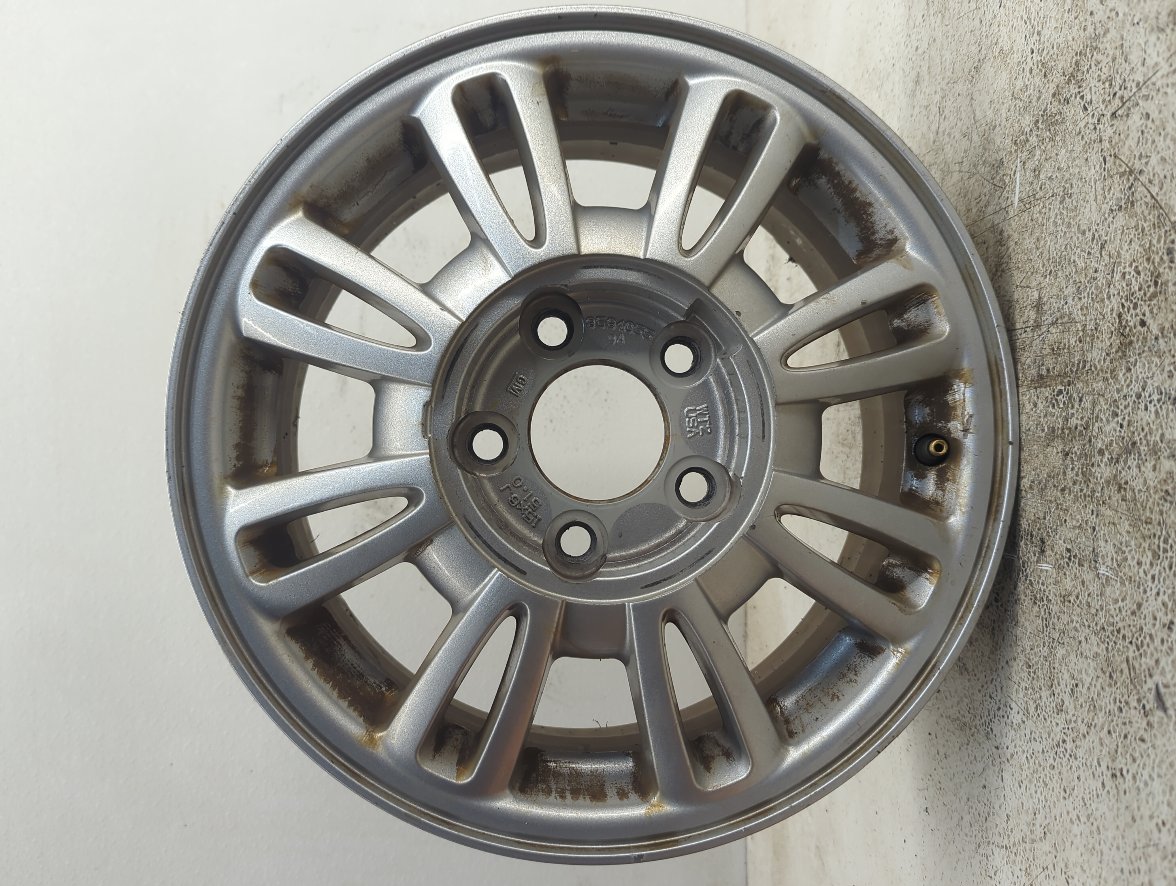 Picture of 2002-2005 Buick Lesabre Wheel Rim Oem 1111627