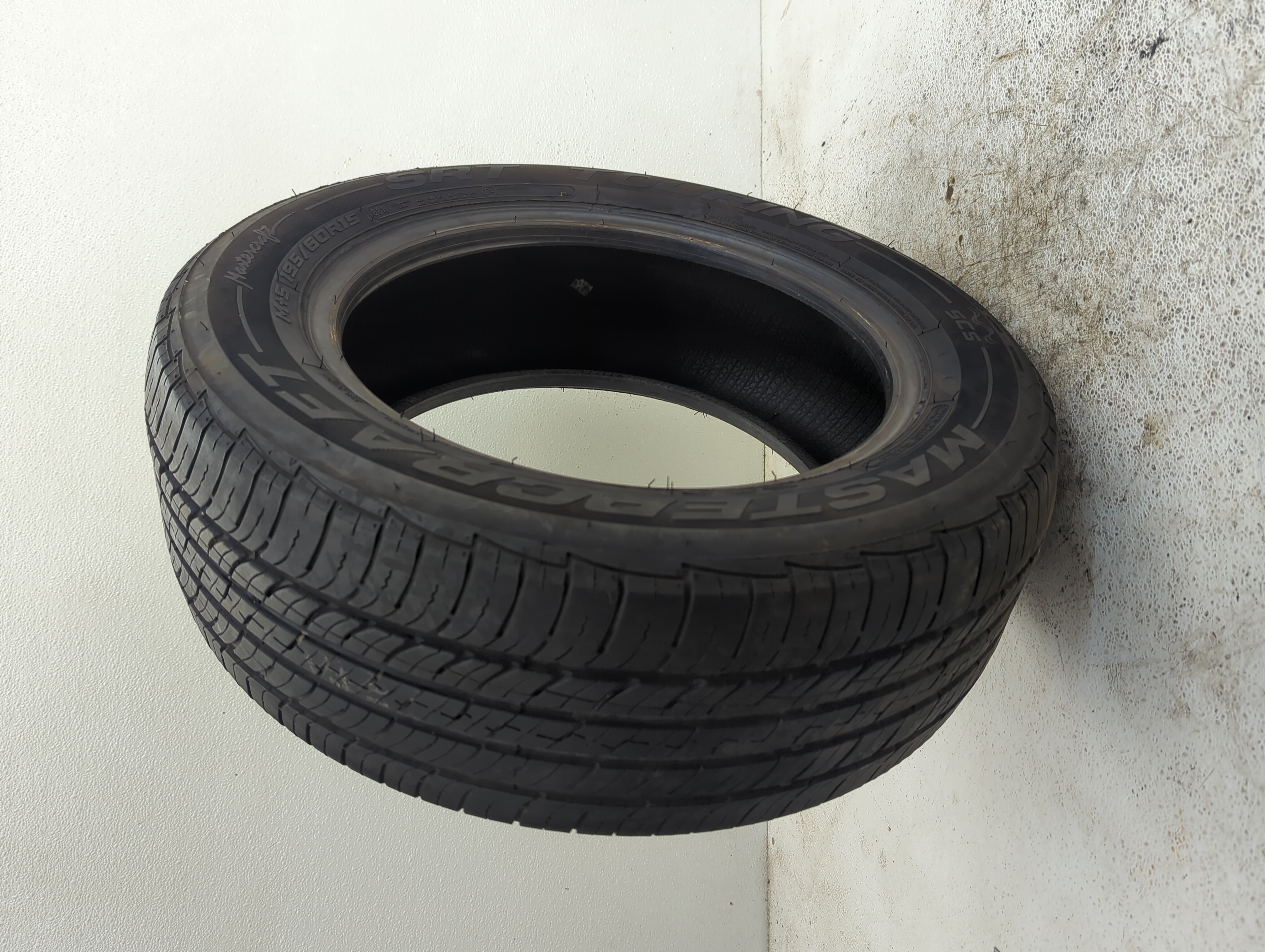 Used Tire 195/60R15 MASTERCRAFT SRT TOURING 88H - Tread Depth 12/32 - Oemusedautoparts1.com