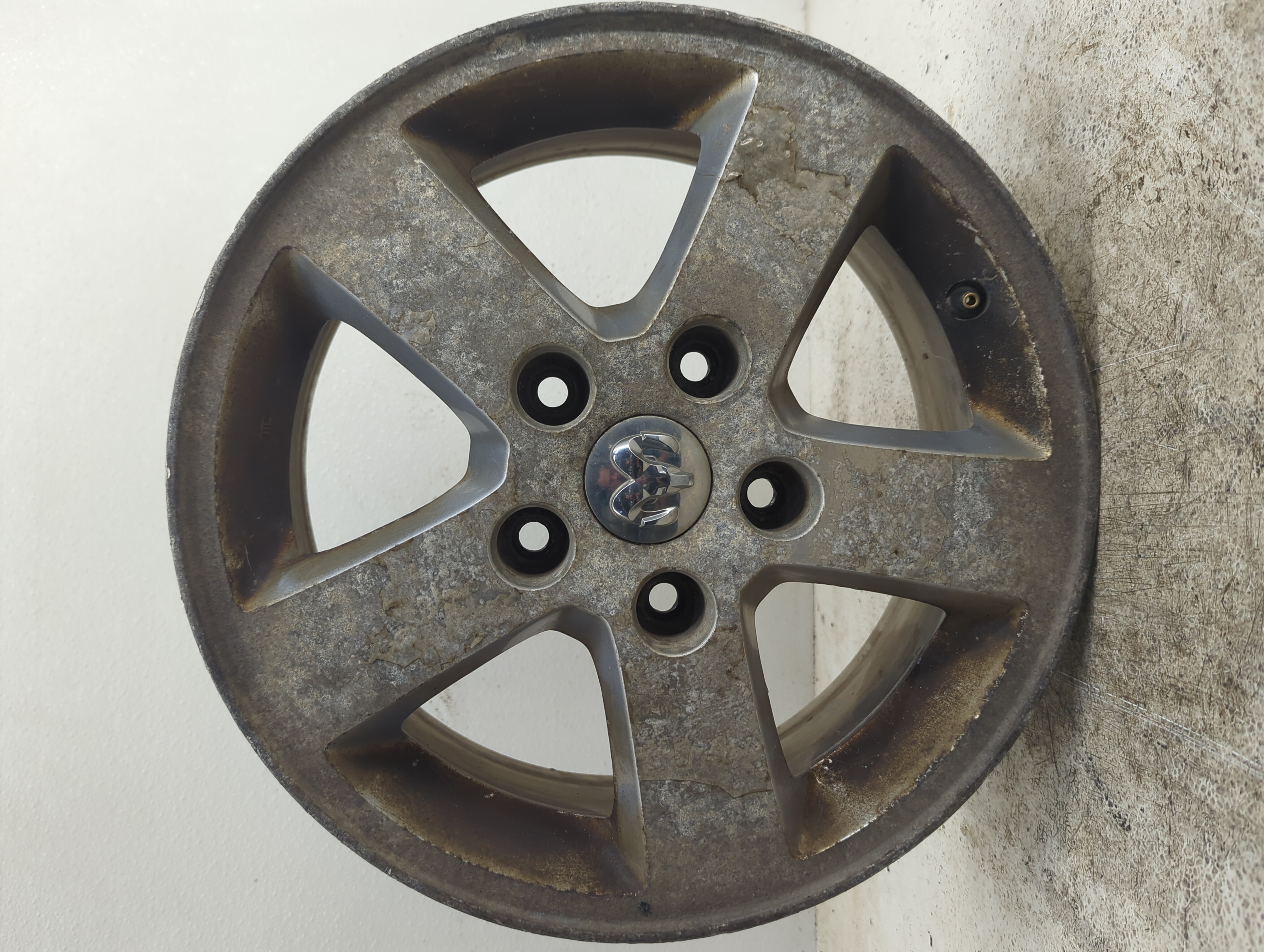 Picture of 2011-2012 Dodge Grand Caravan Wheel Rim Oem 1113268