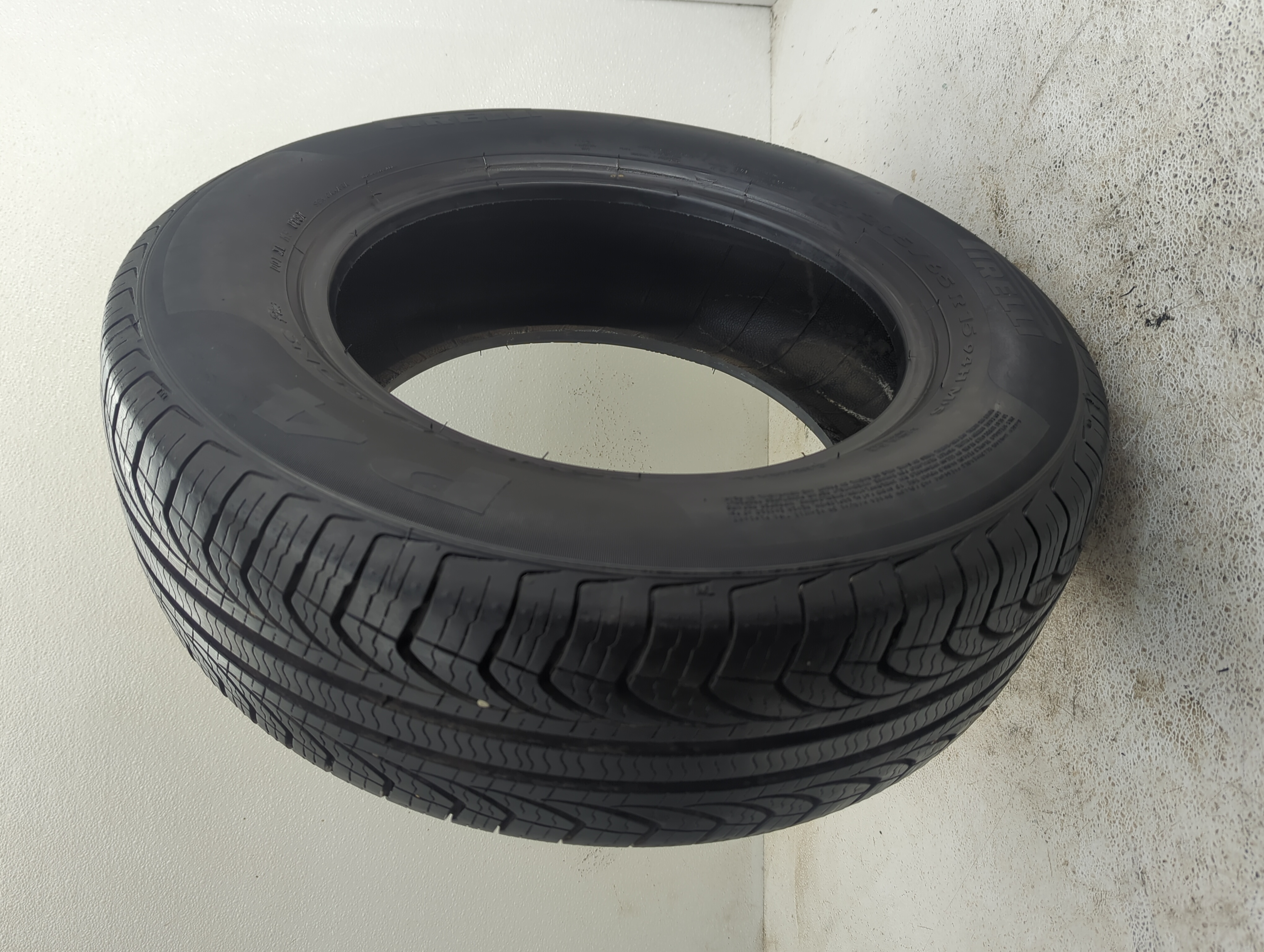 Used Tire 205/65R15 FIRELLI P4 94H - Tread Depth 12/32 - Oemusedautoparts1.com