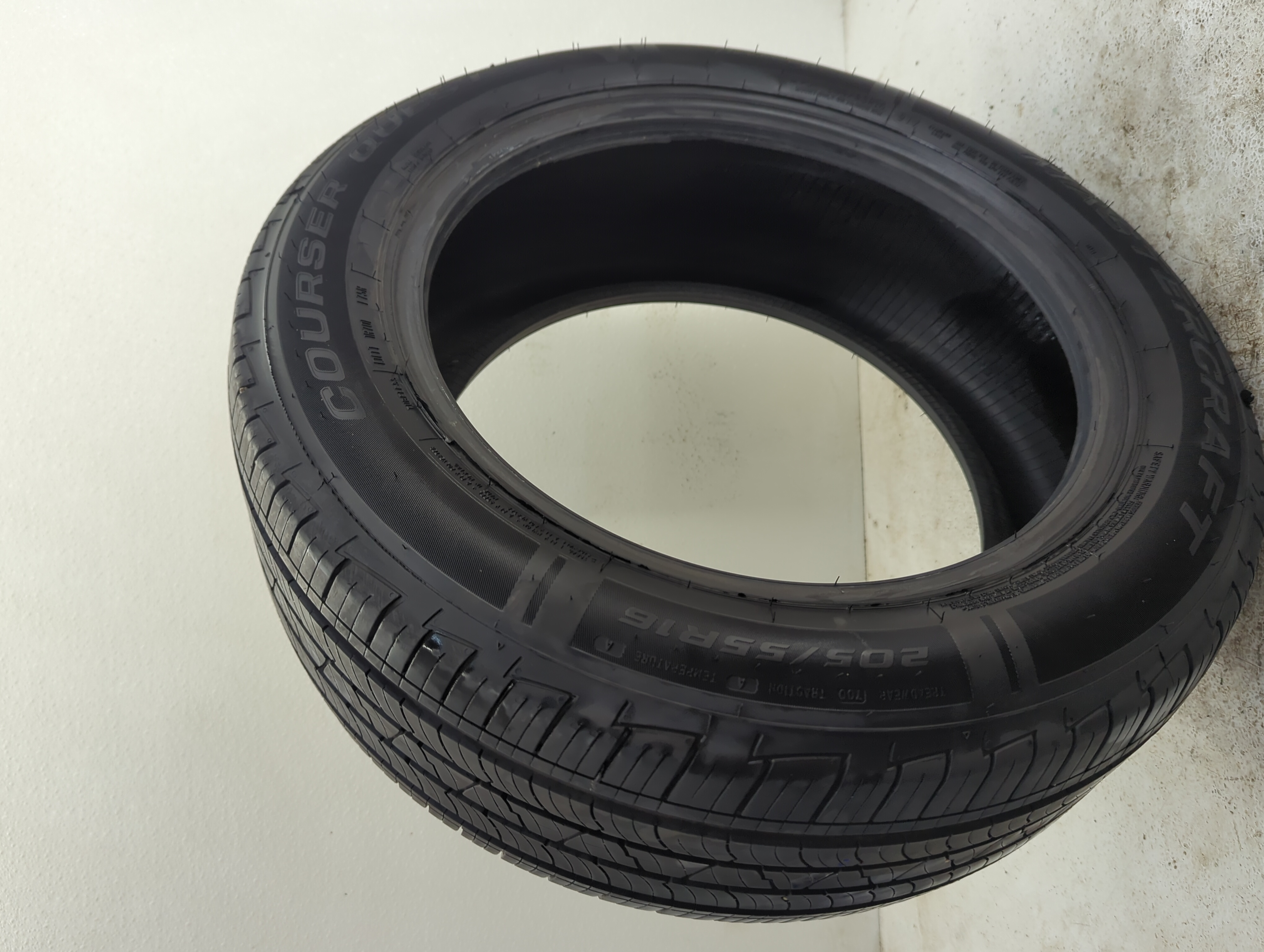 Used Tire 205/55R16 MASTERCRAFT COURSER QUEST 91V - Tread Depth 8.5/32 - Oemusedautoparts1.com