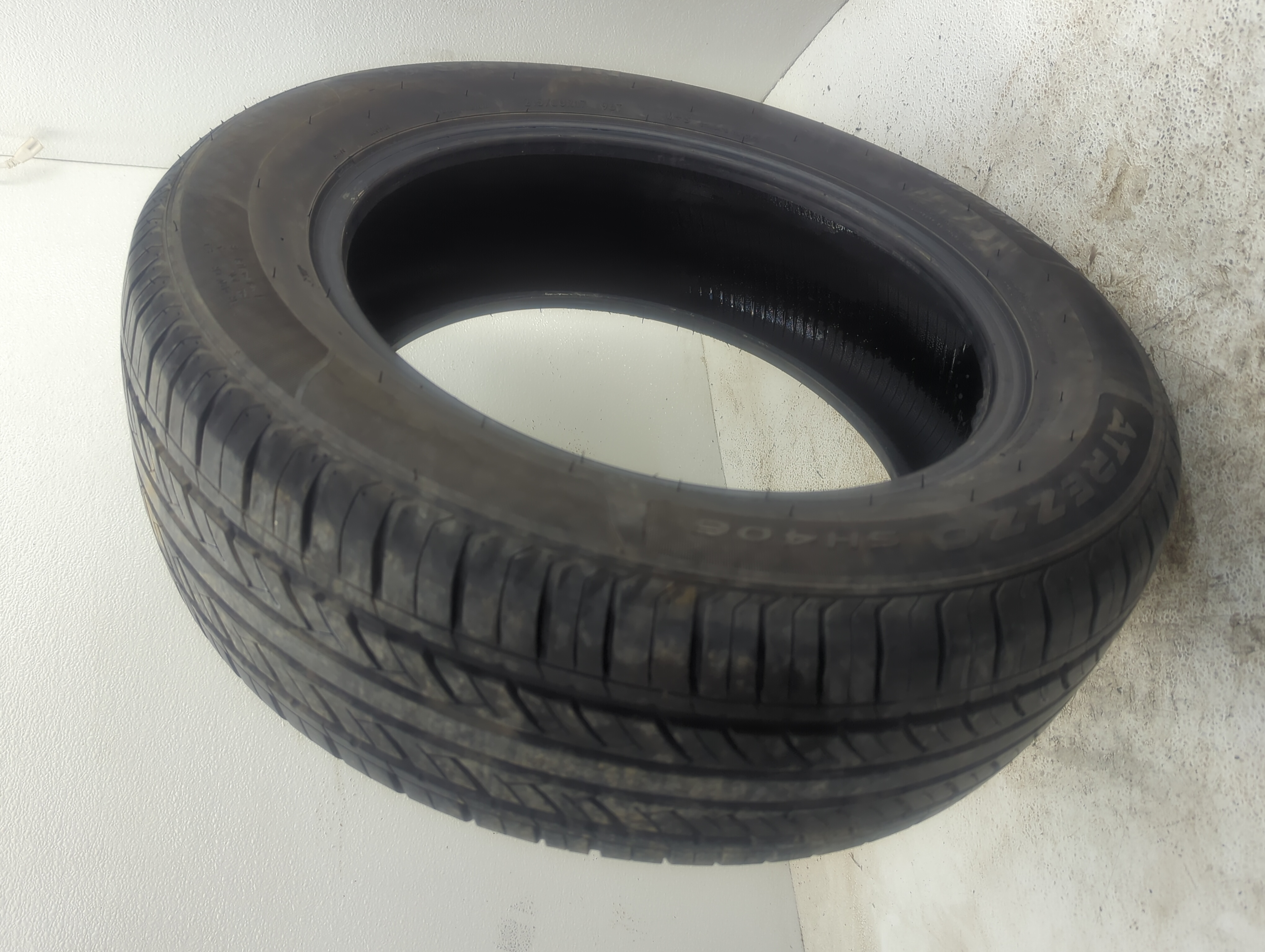 Used Tire 215/60R17 SAILUN ATREZZO SH406 96T - Tread Depth 6/32 - Oemusedautoparts1.com