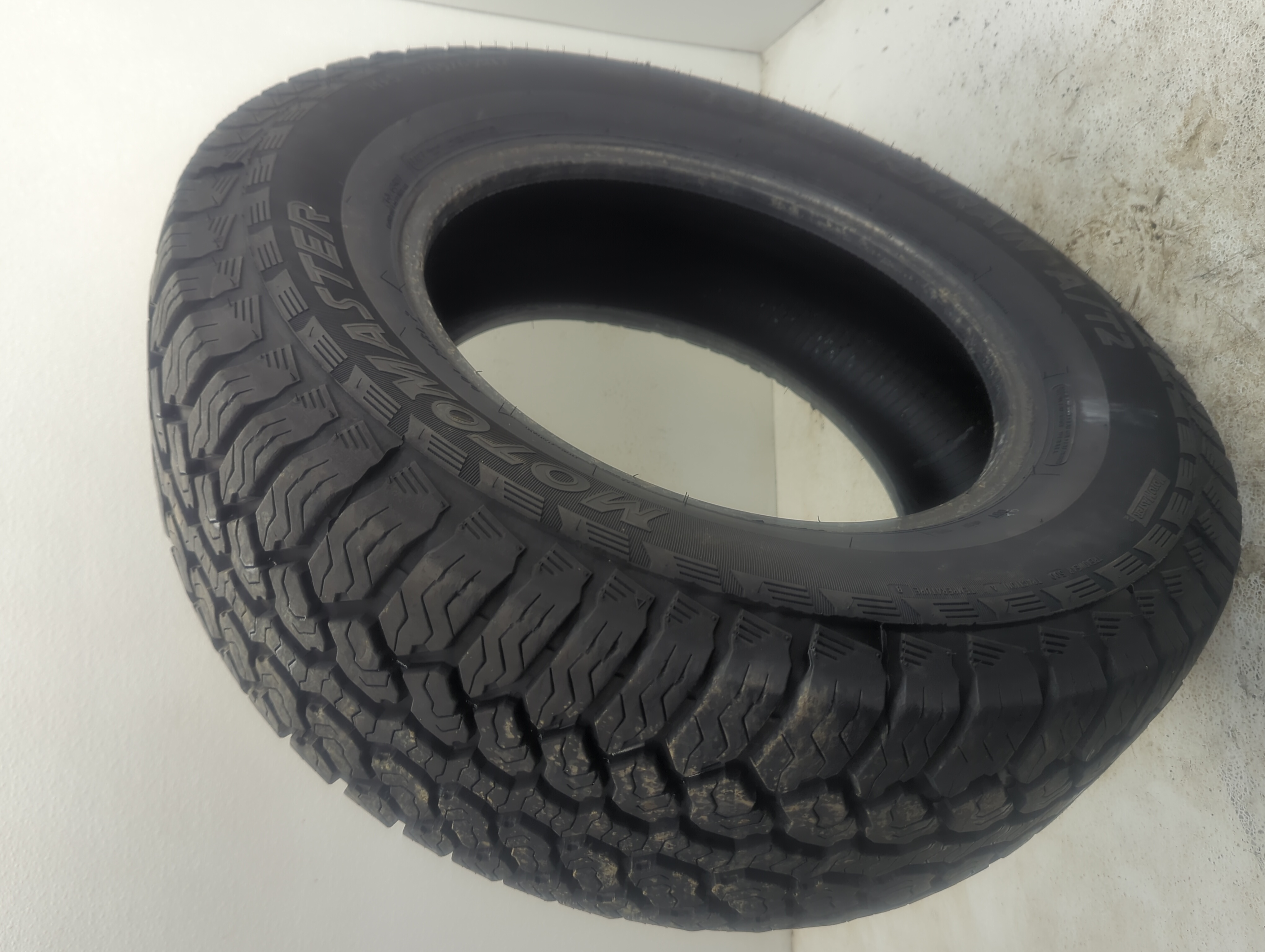 Used Tire 265/65R17 MASTERCRAFT TOTAL TERRAIN A/T2 112T - Tread Depth 9/32 - Oemusedautoparts1.com