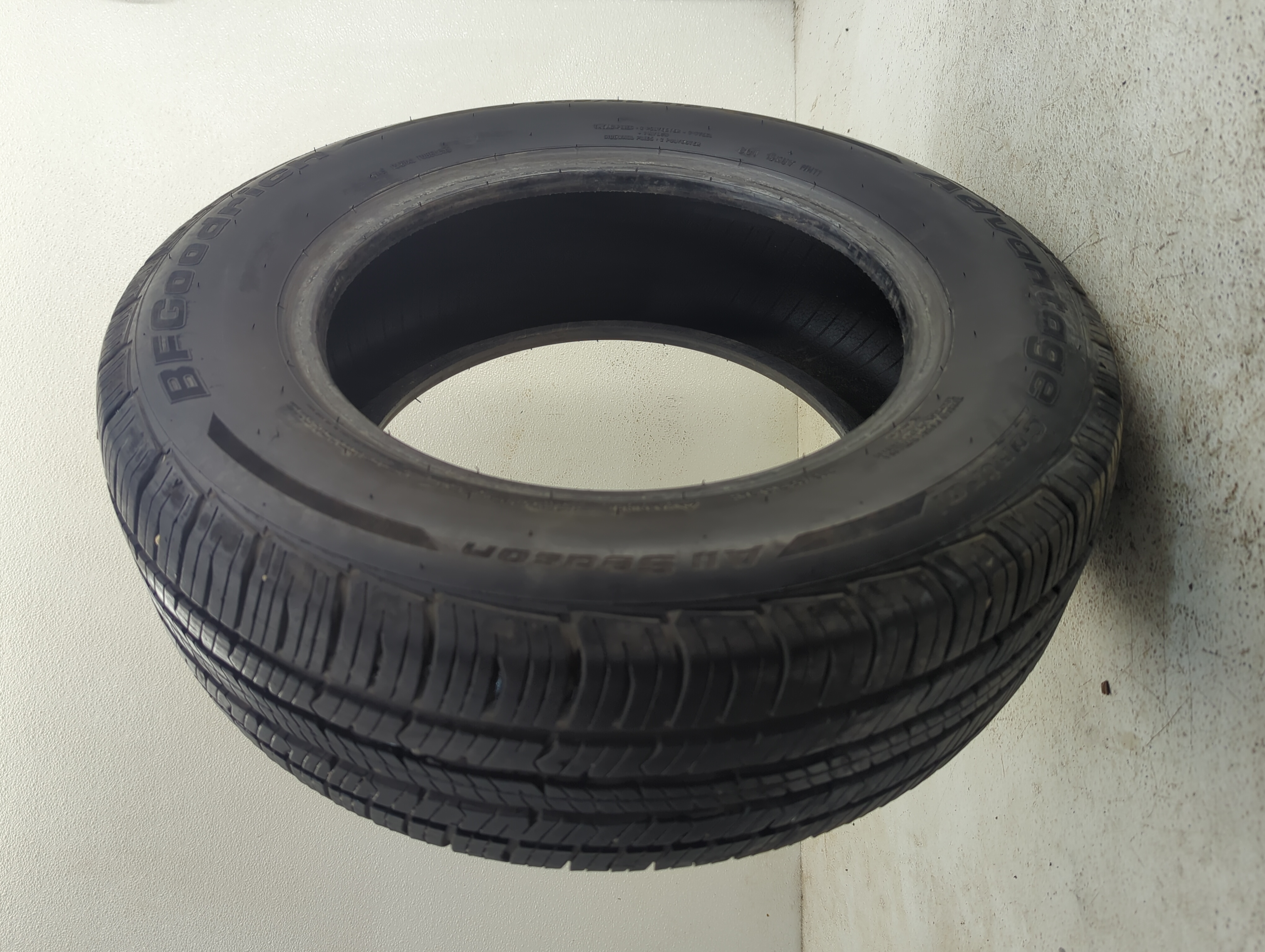 Used Tire 205/65R15 BFGOODRICH ADVANTAGE 94H - Tread Depth 9/32 - Oemusedautoparts1.com