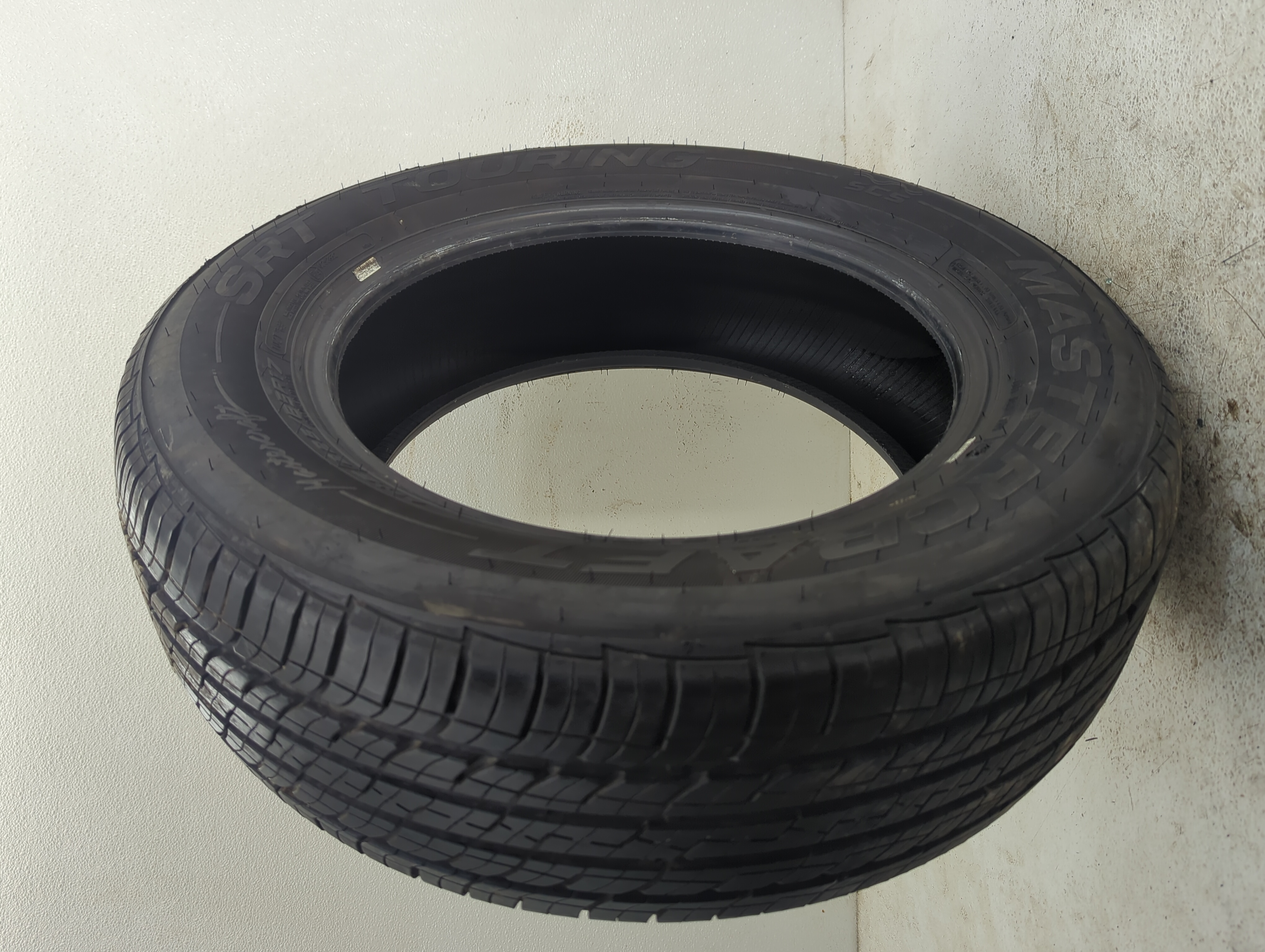 Used Tire 225/65R17 MASTERCRAFT SRT TOURING 102T - Tread Depth 8.5/32 - Oemusedautoparts1.com