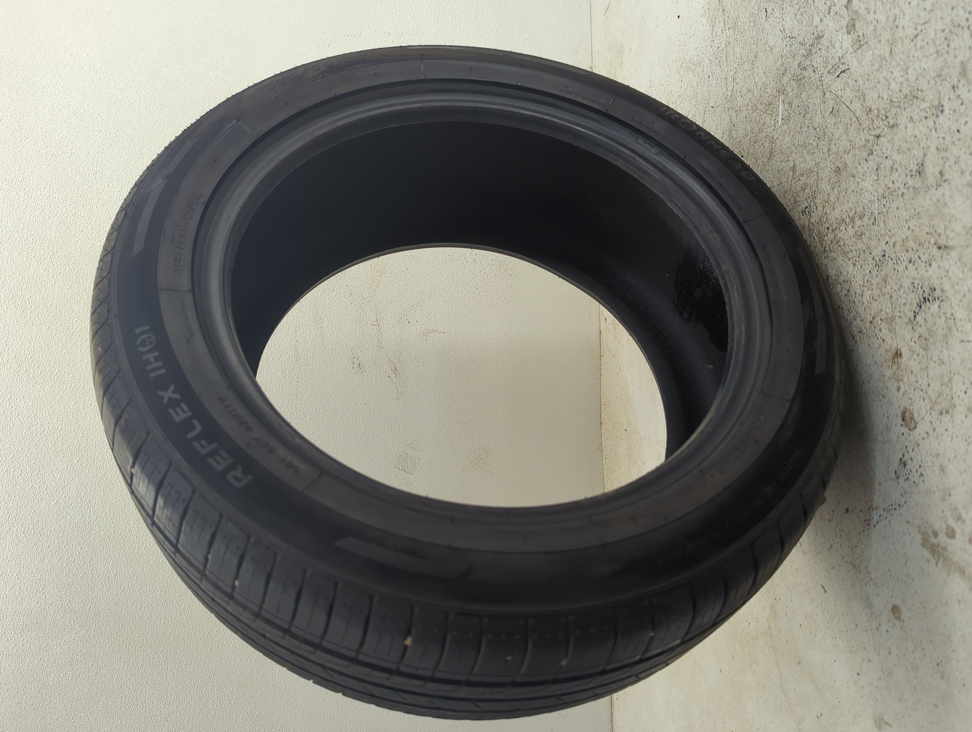 Used Tire 225/50R17 IRONHEAD REFLEX IHO1 94V - Tread Depth 10.5/32 - Oemusedautoparts1.com