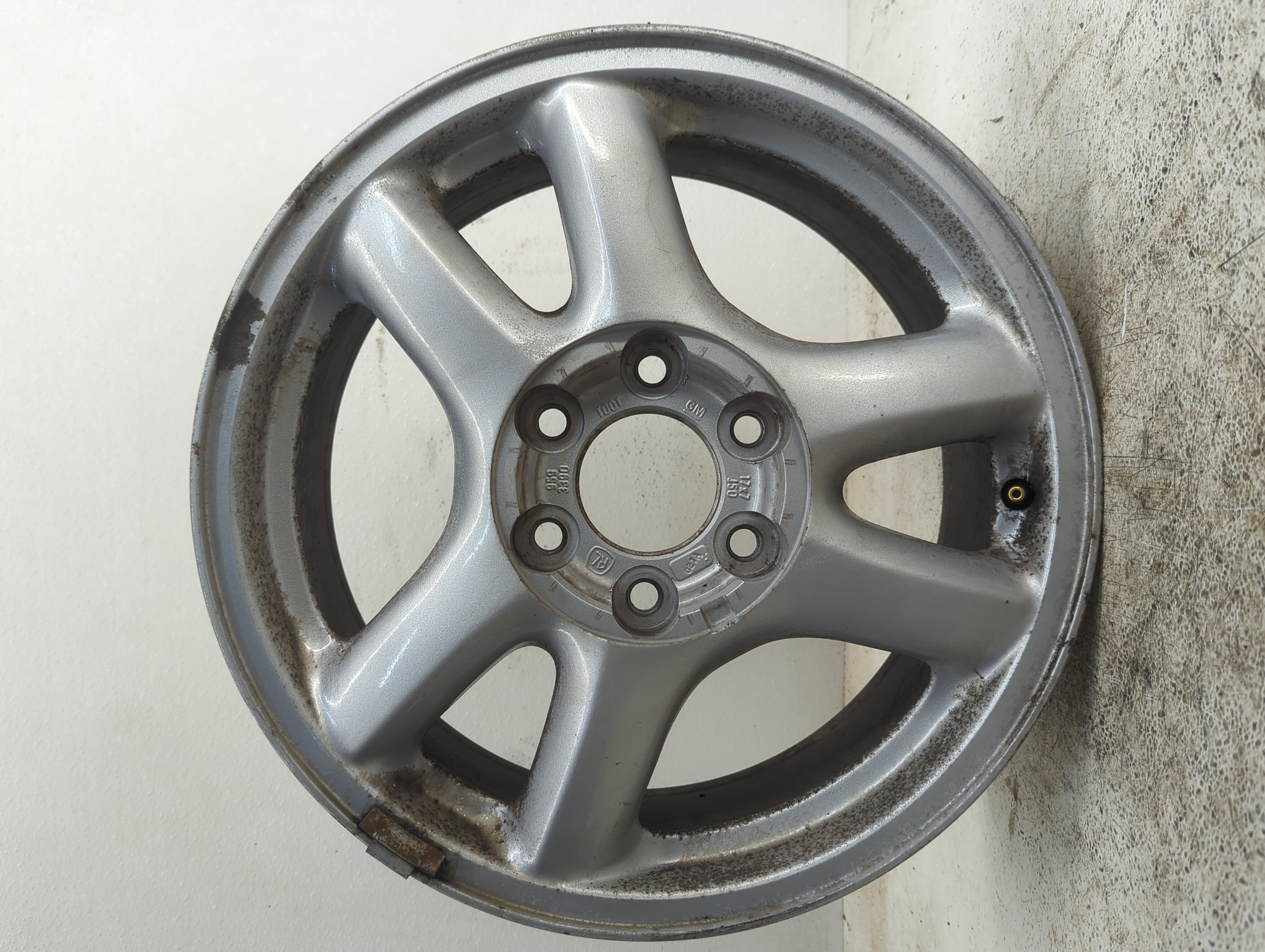 2002-2009 Gmc Envoy Wheel Rim Oem 1120414 - Oemusedautoparts1.com