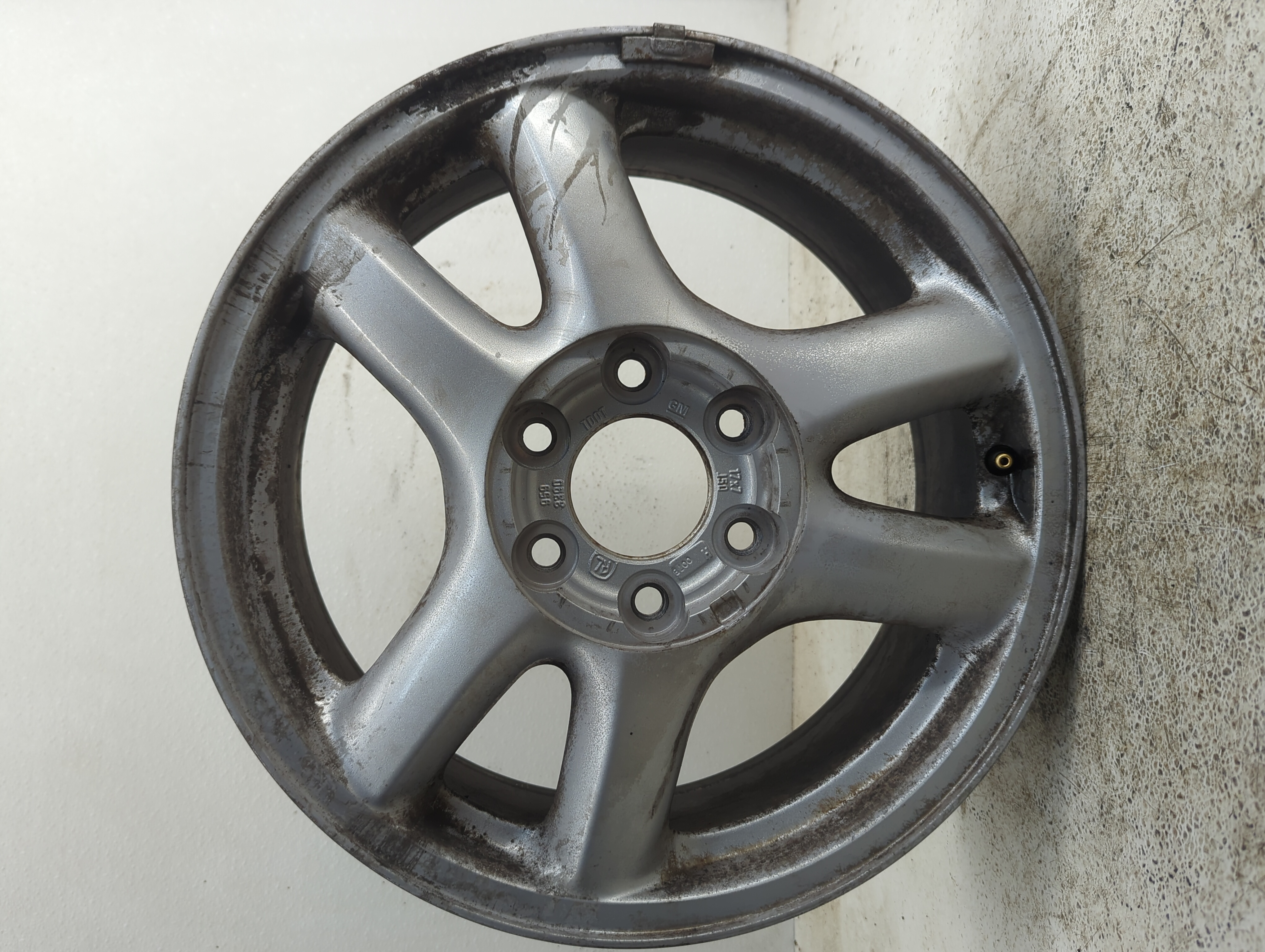 2002-2009 Gmc Envoy Wheel Rim Oem 1120415 - Oemusedautoparts1.com