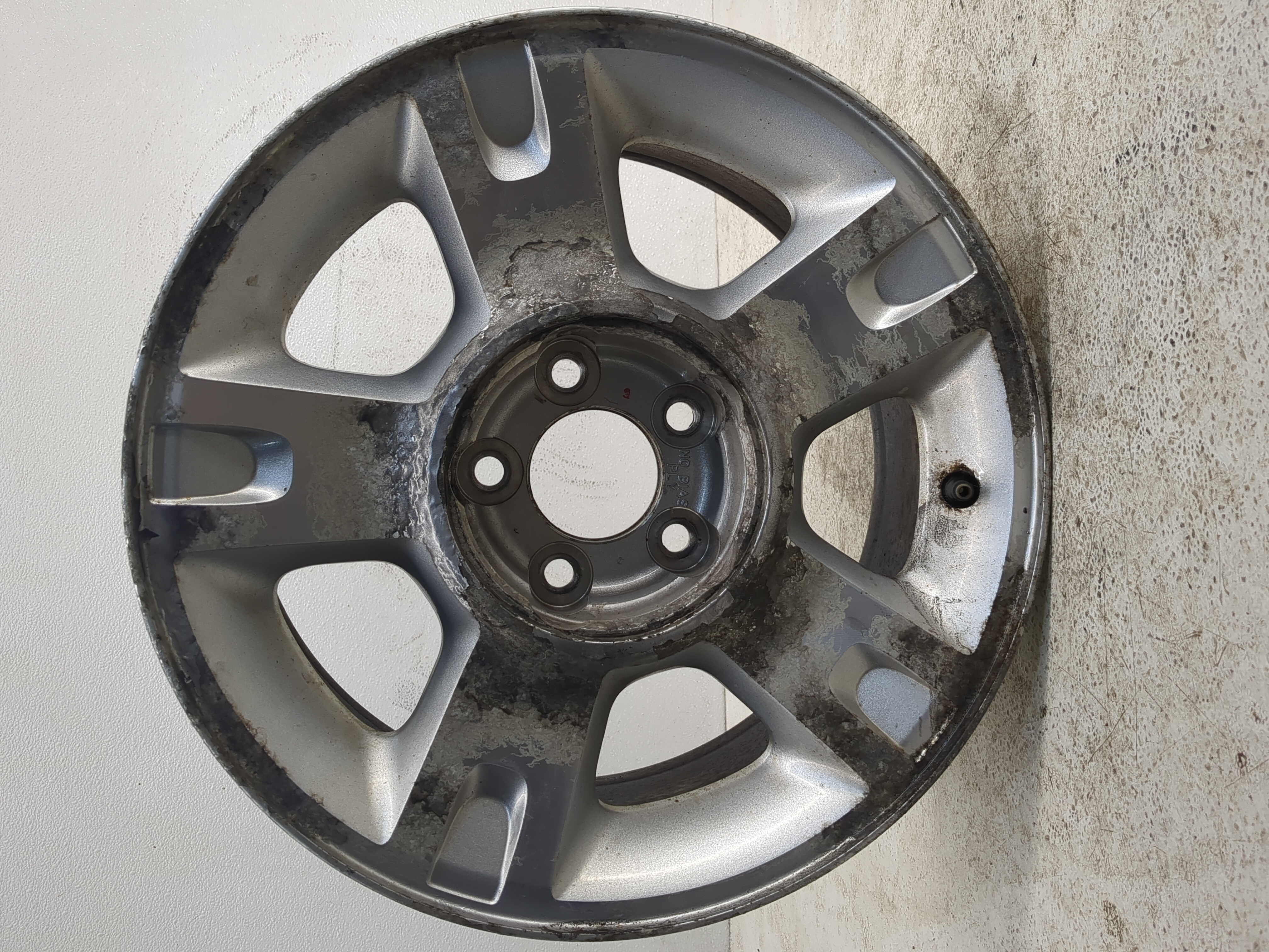 2001-2005 Ford Explorer Sport Trac Oem Wheel Rim 1120440 - Oemusedautoparts1.com