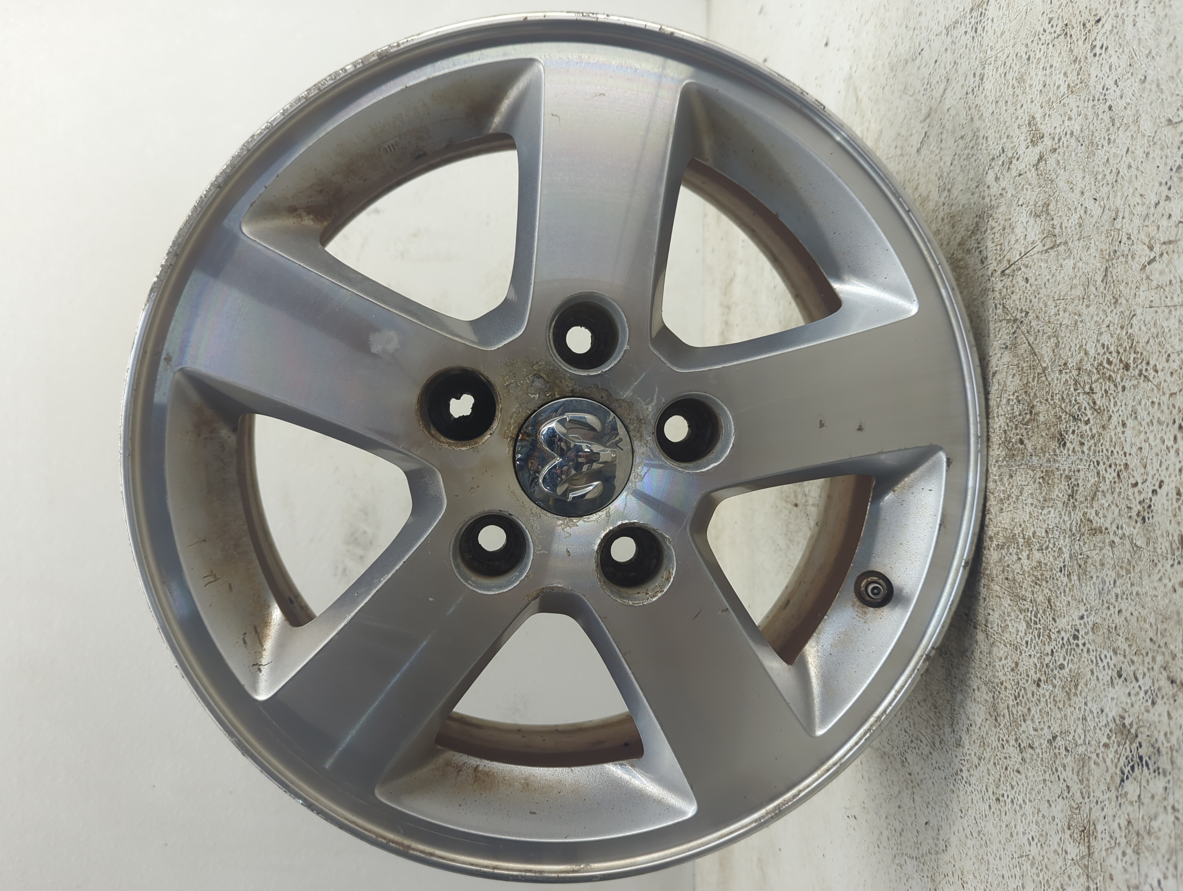 2017-2020 Dodge Grand Caravan Wheel Rim Oem 1120721 - Oemusedautoparts1.com