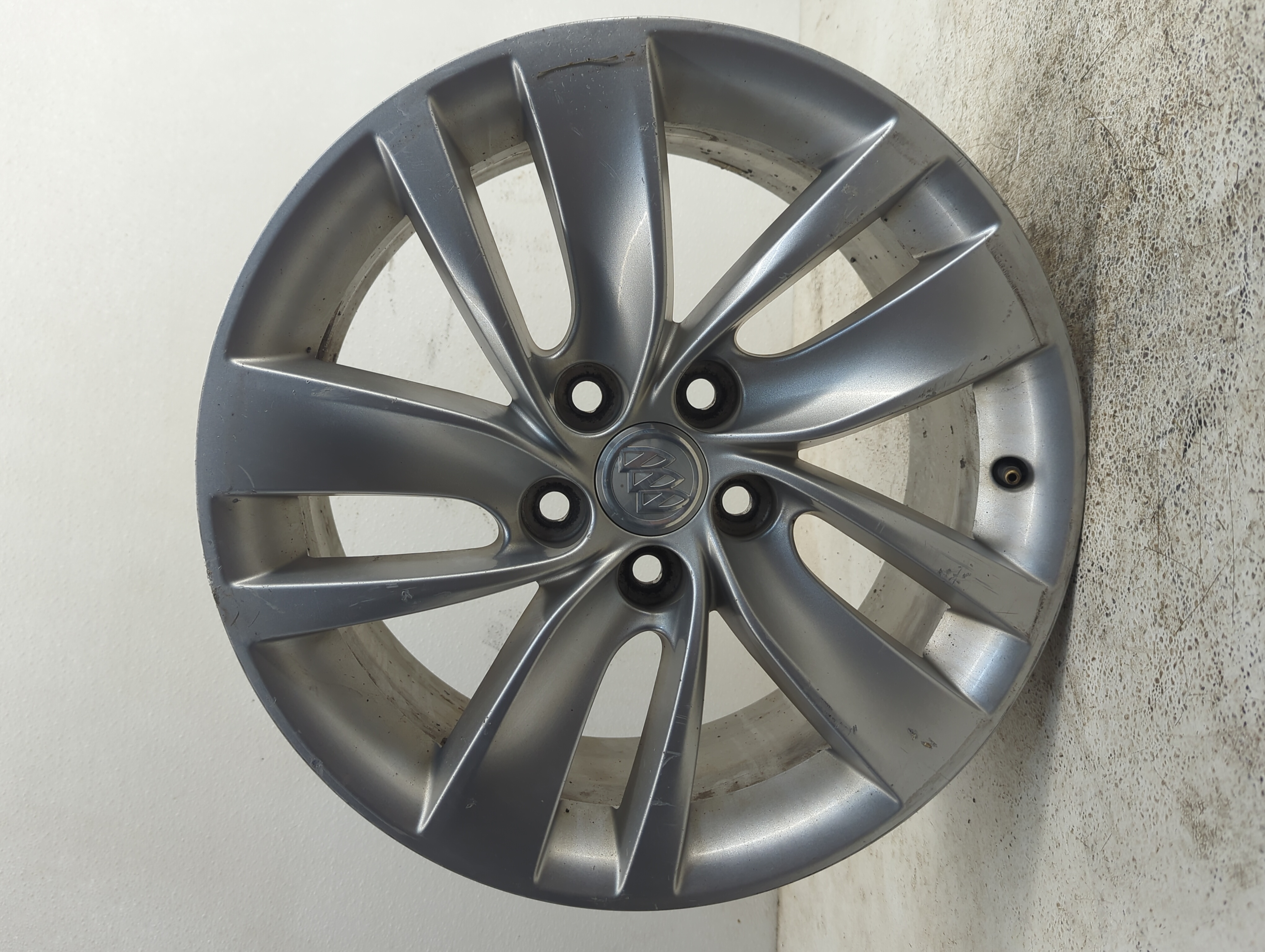 2014-2017 Buick Regal Oem Wheel Rim 1123830 - Oemusedautoparts1.com