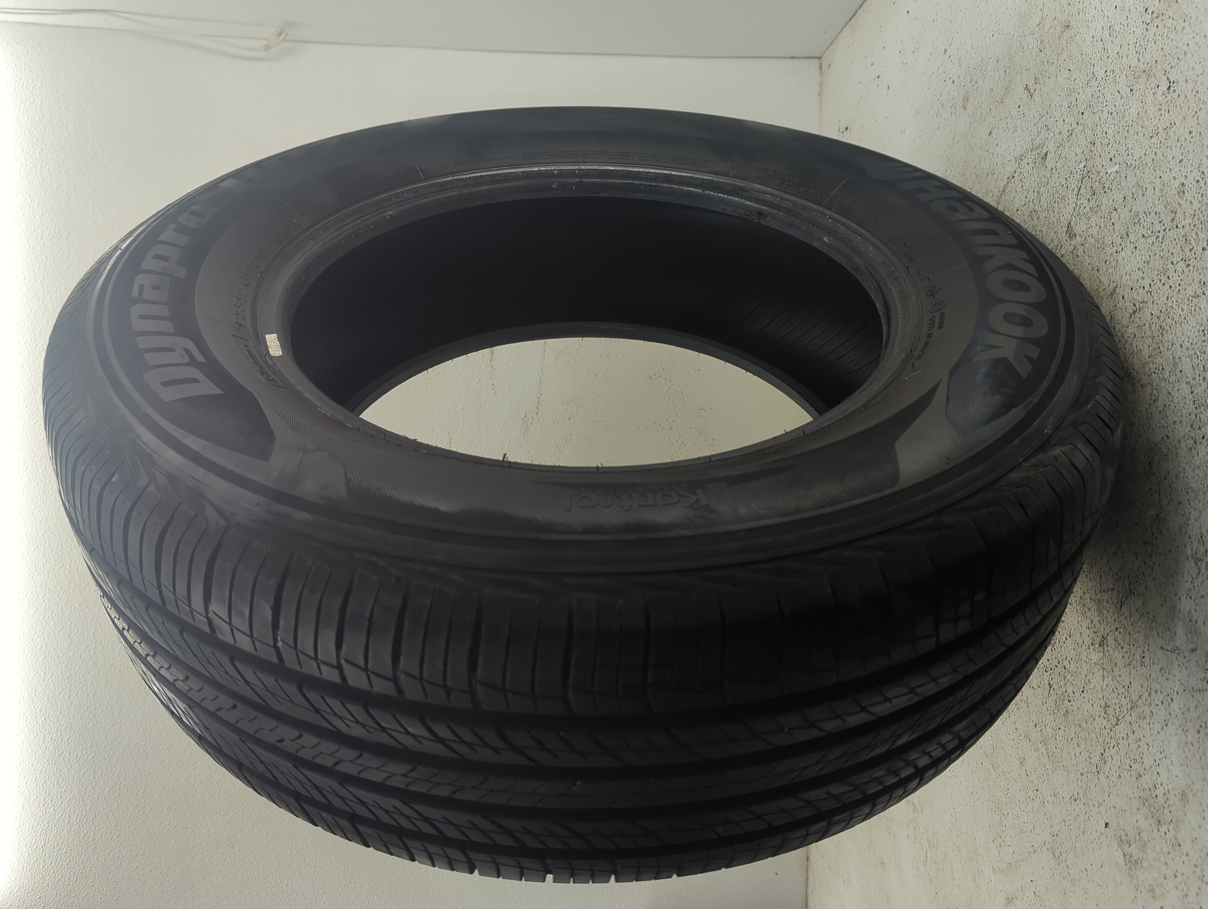 Used Tire 235/65R18 HANKOOK DYNAPRO HP2 109H - Tread Depth 9/32 - Oemusedautoparts1.com