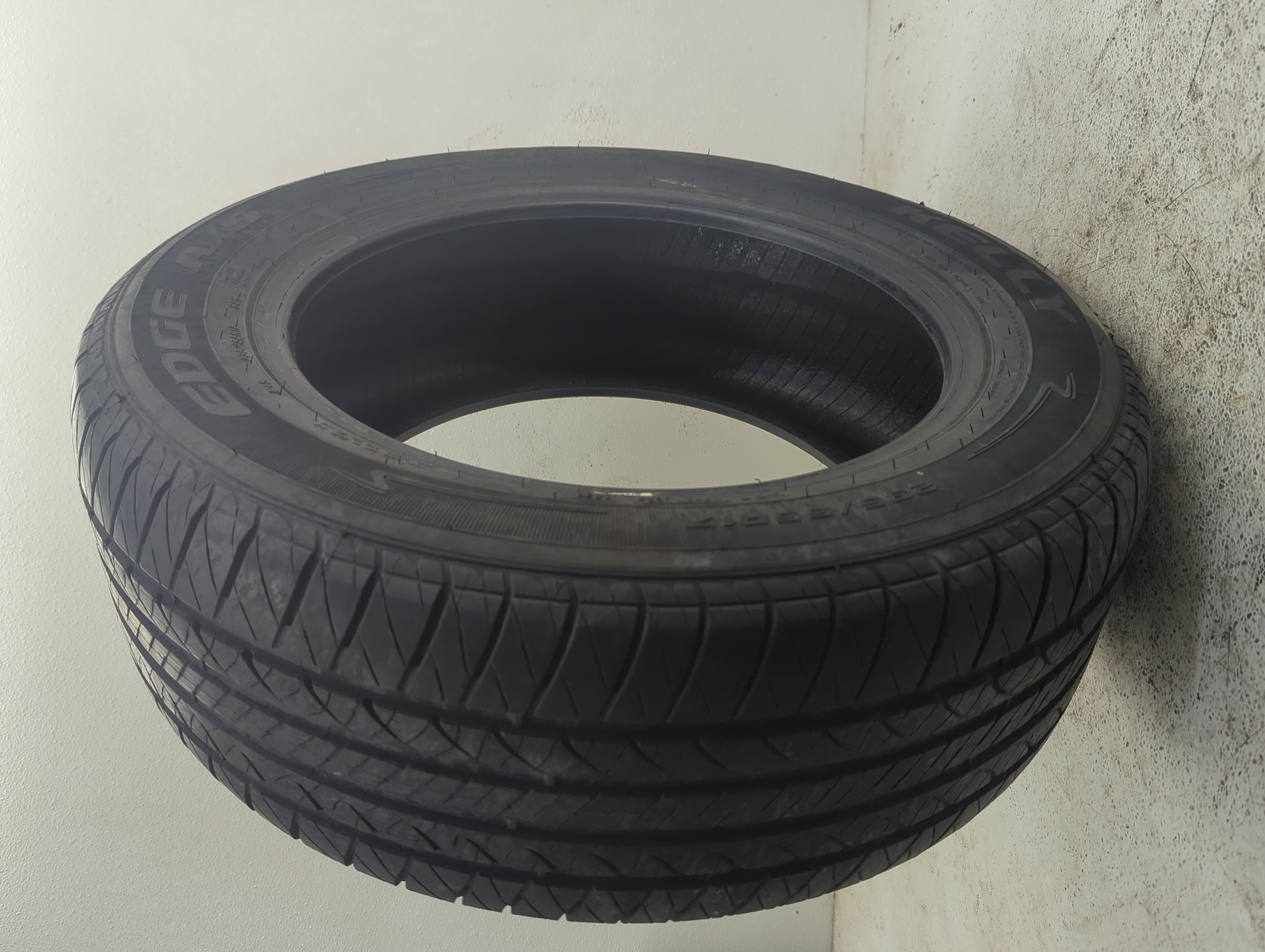 Used Tire 235/55R17 KELLEY EDGE A/S 99H - Tread Depth 7/32 - Oemusedautoparts1.com