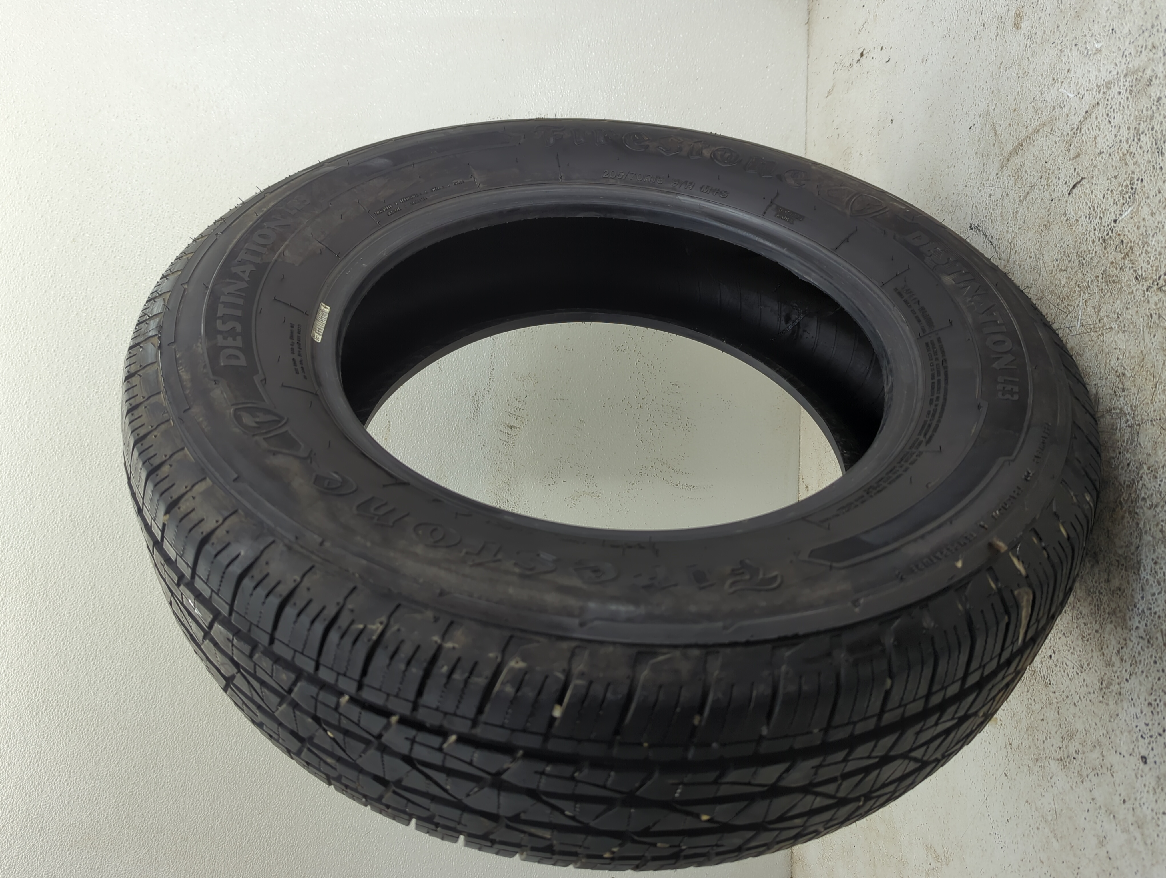 Used Tire 235/45R17 BRIDGETSONE BLIZZAK LM-25 94H - Tread Depth 12/32 - Oemusedautoparts1.com