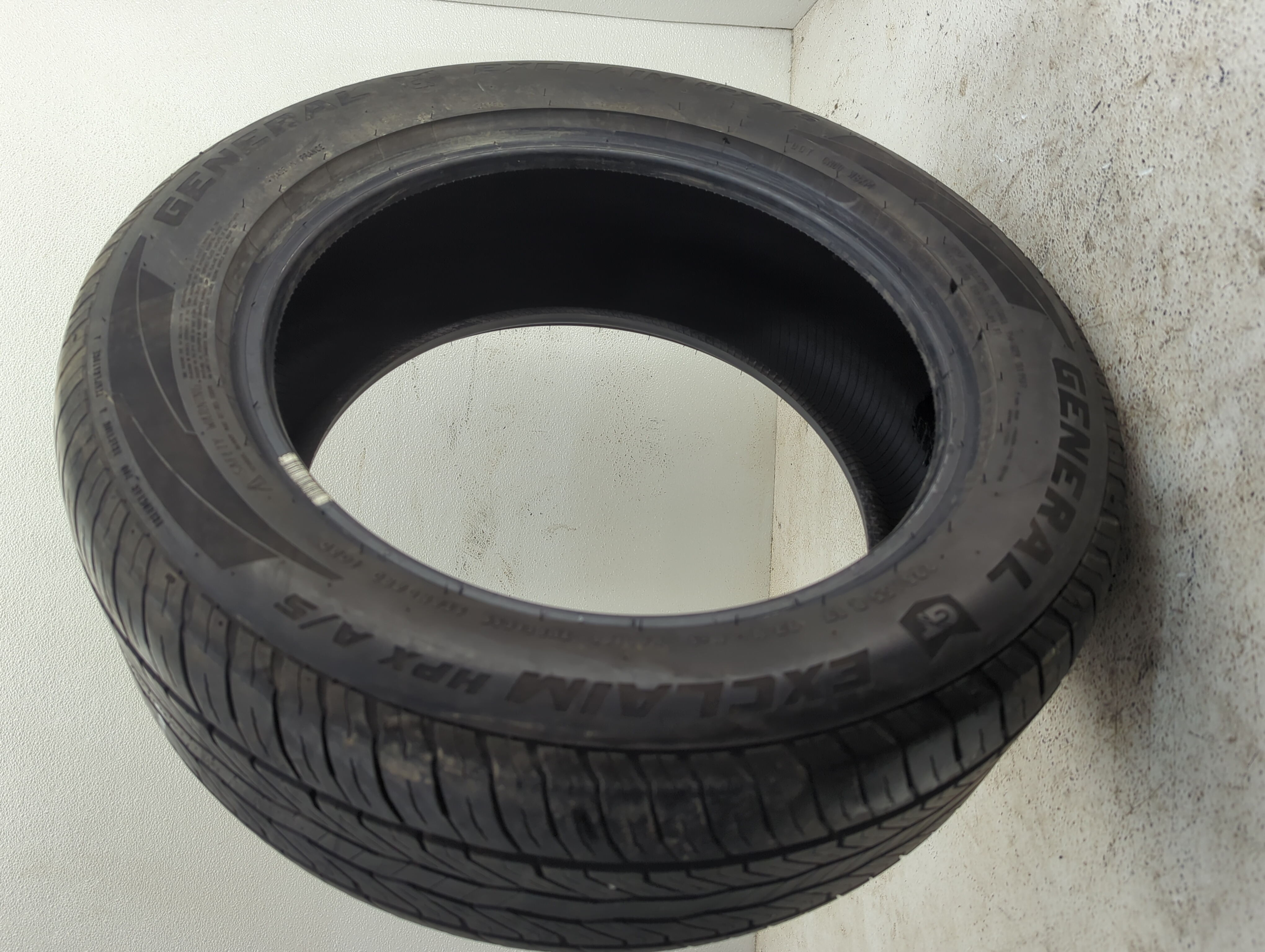 Used Tire 225/55R17 GENERAL EXCLAIM HPX A/S 97V - Tread Depth 7/32 - Oemusedautoparts1.com