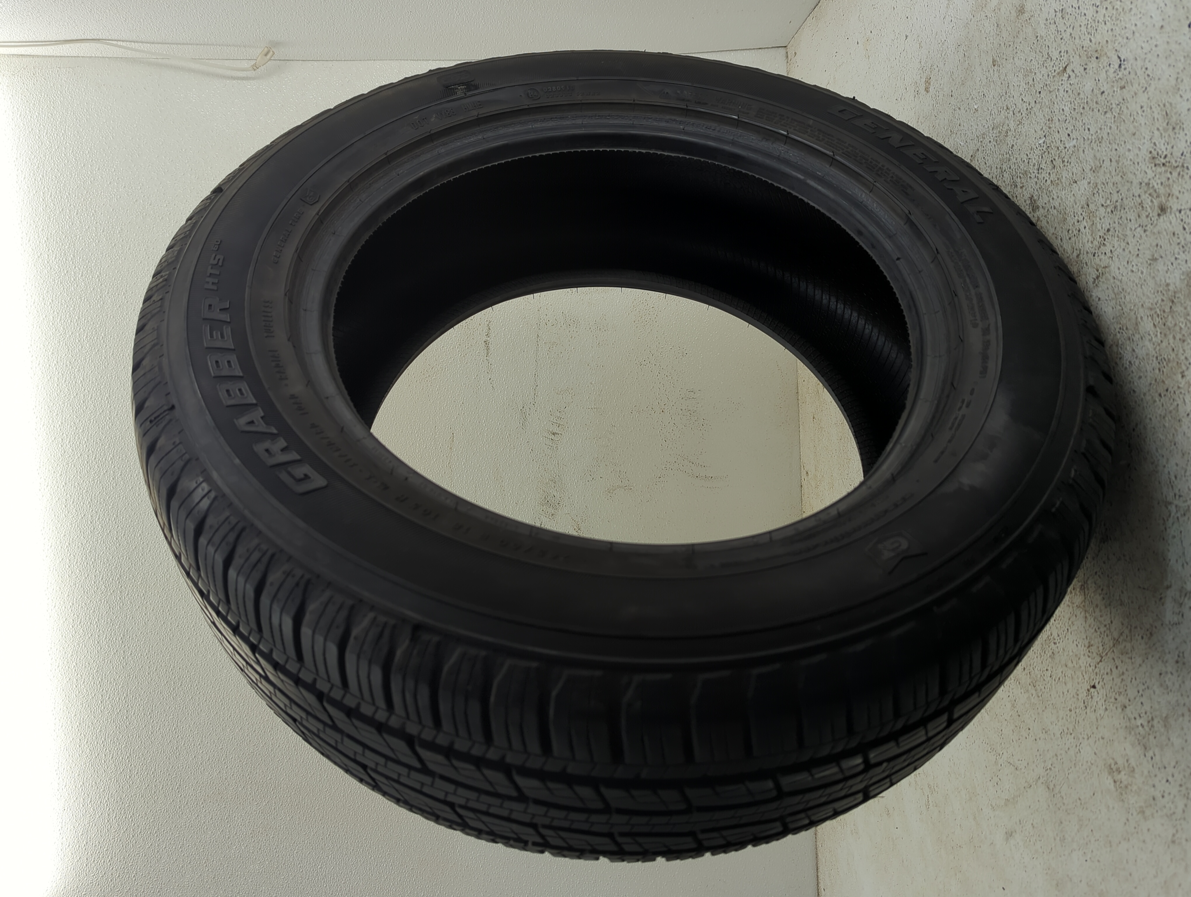 Used Tire 245/60R18 GENERAL GRABBER HTS 60 105H - Tread Depth 11/32 - Oemusedautoparts1.com
