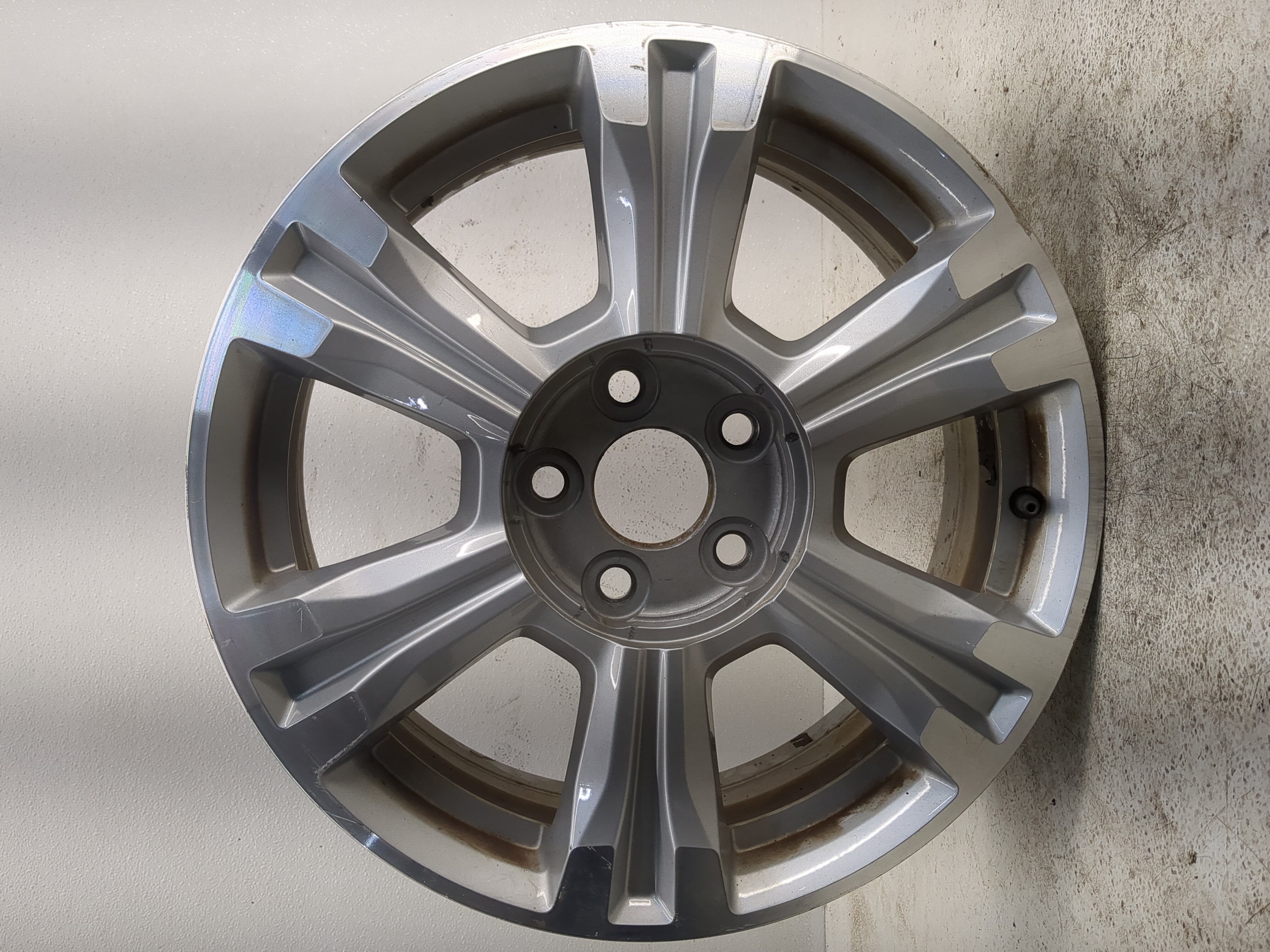 Picture of 2014-2017 Gmc Terrain Oem Wheel Rim 1127766