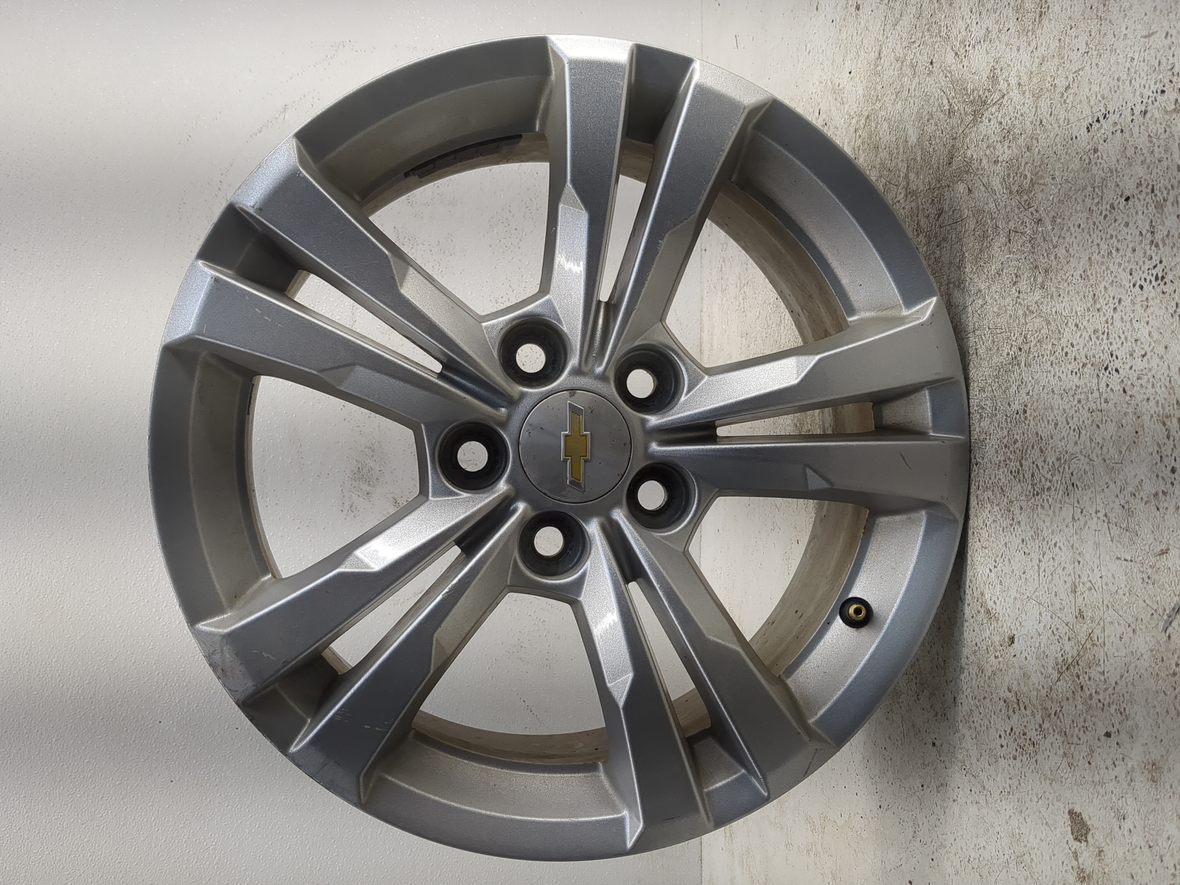 Picture of 2010-2017 Chevrolet Equinox Oem Wheel Rim 1127779