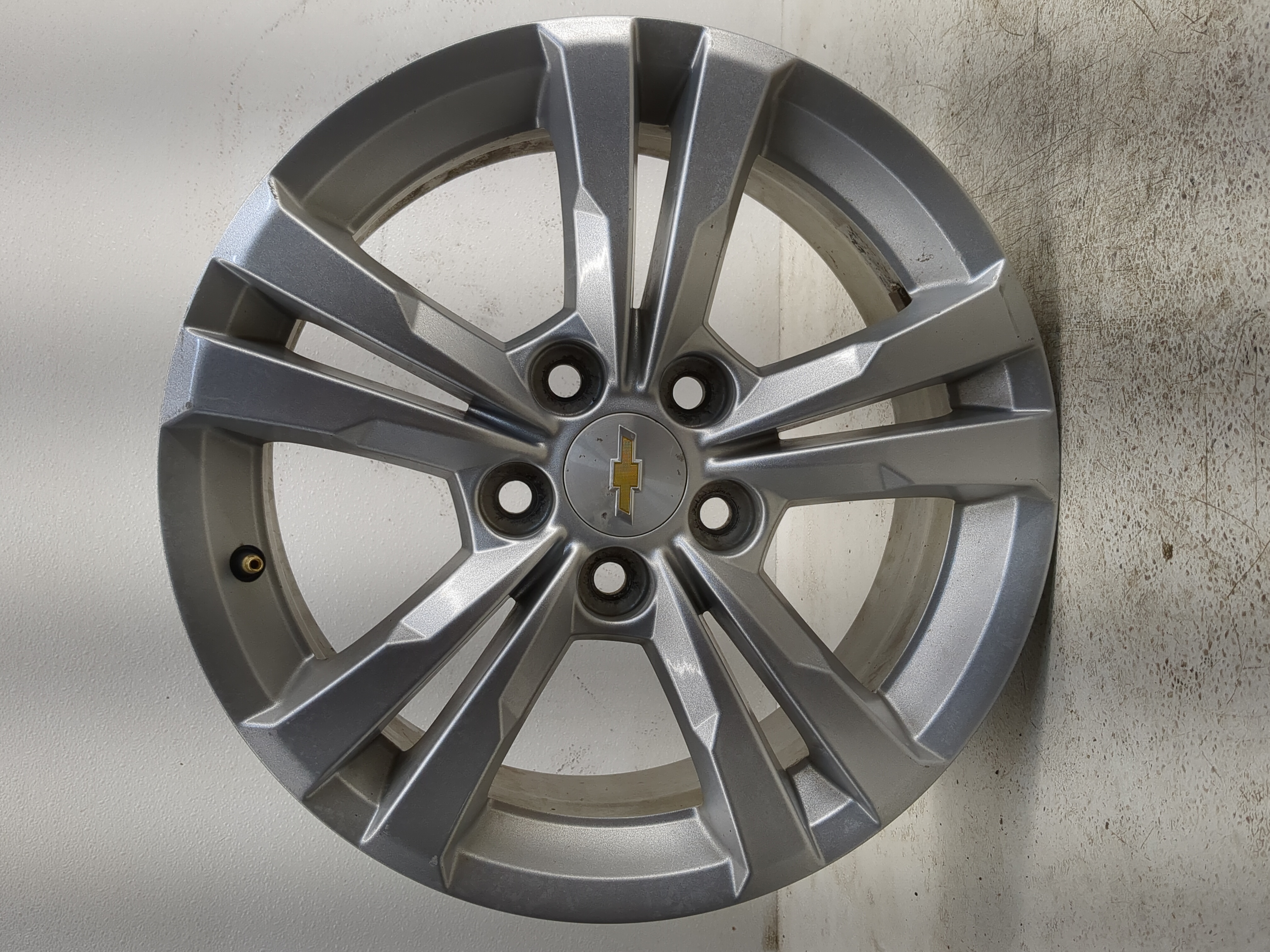 Picture of 2010-2017 Chevrolet Equinox Oem Wheel Rim 1127780