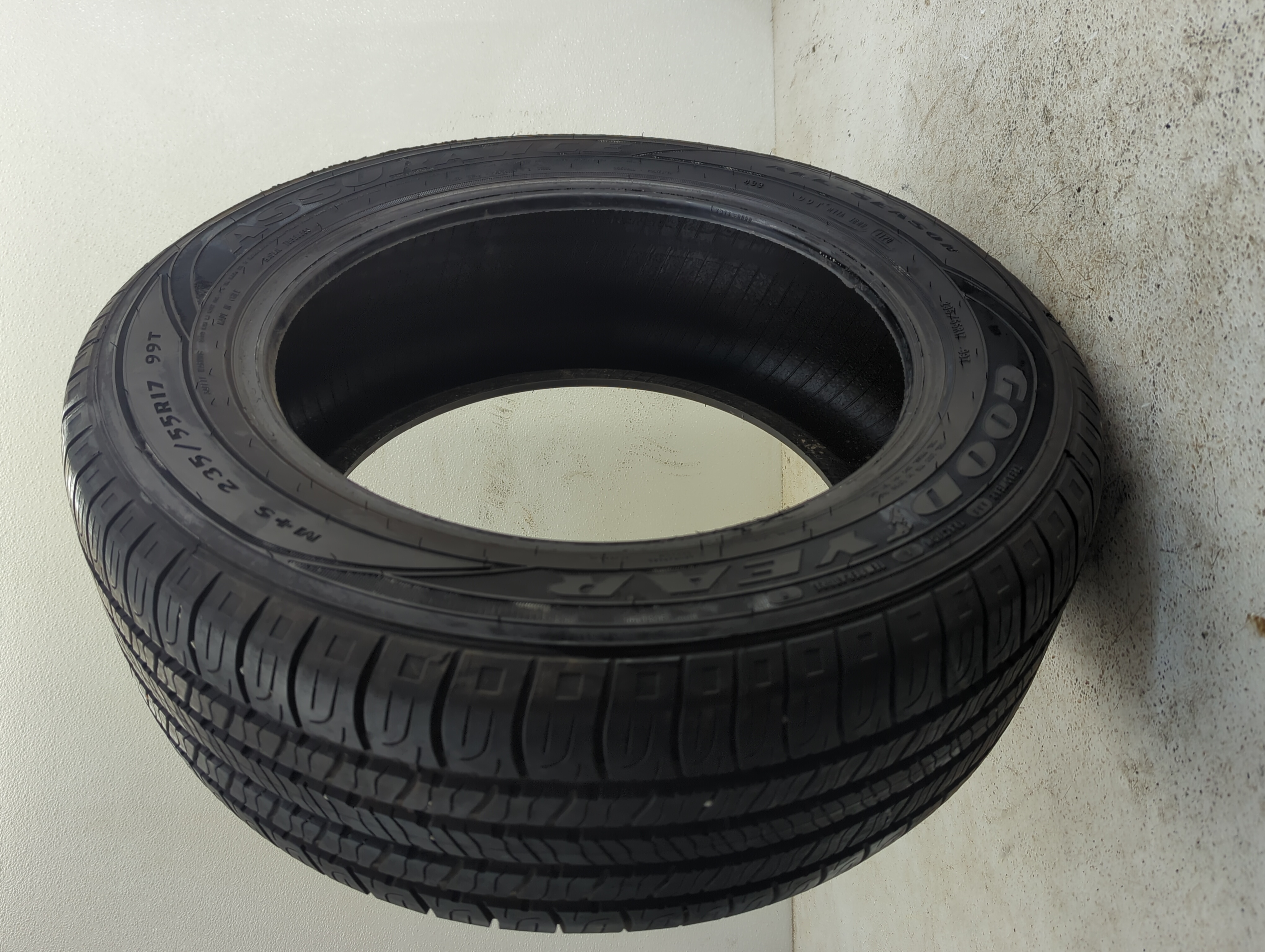 Used Tire 235/55R17 GOODYEAR ASSURANCE ALL SEASON 99T - Tread Depth 8/32 - Oemusedautoparts1.com
